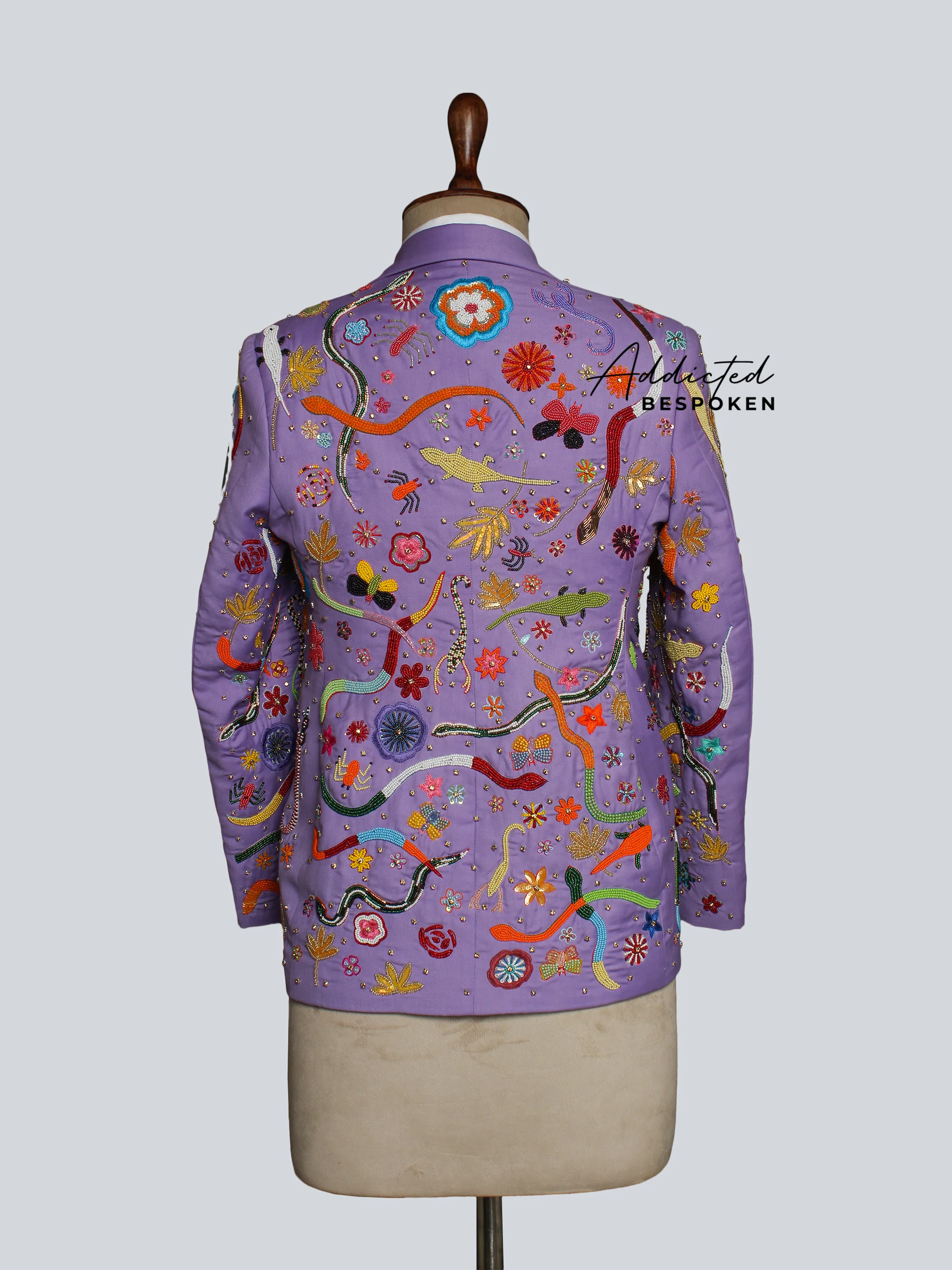 Beaded Western Elegance - Image 6