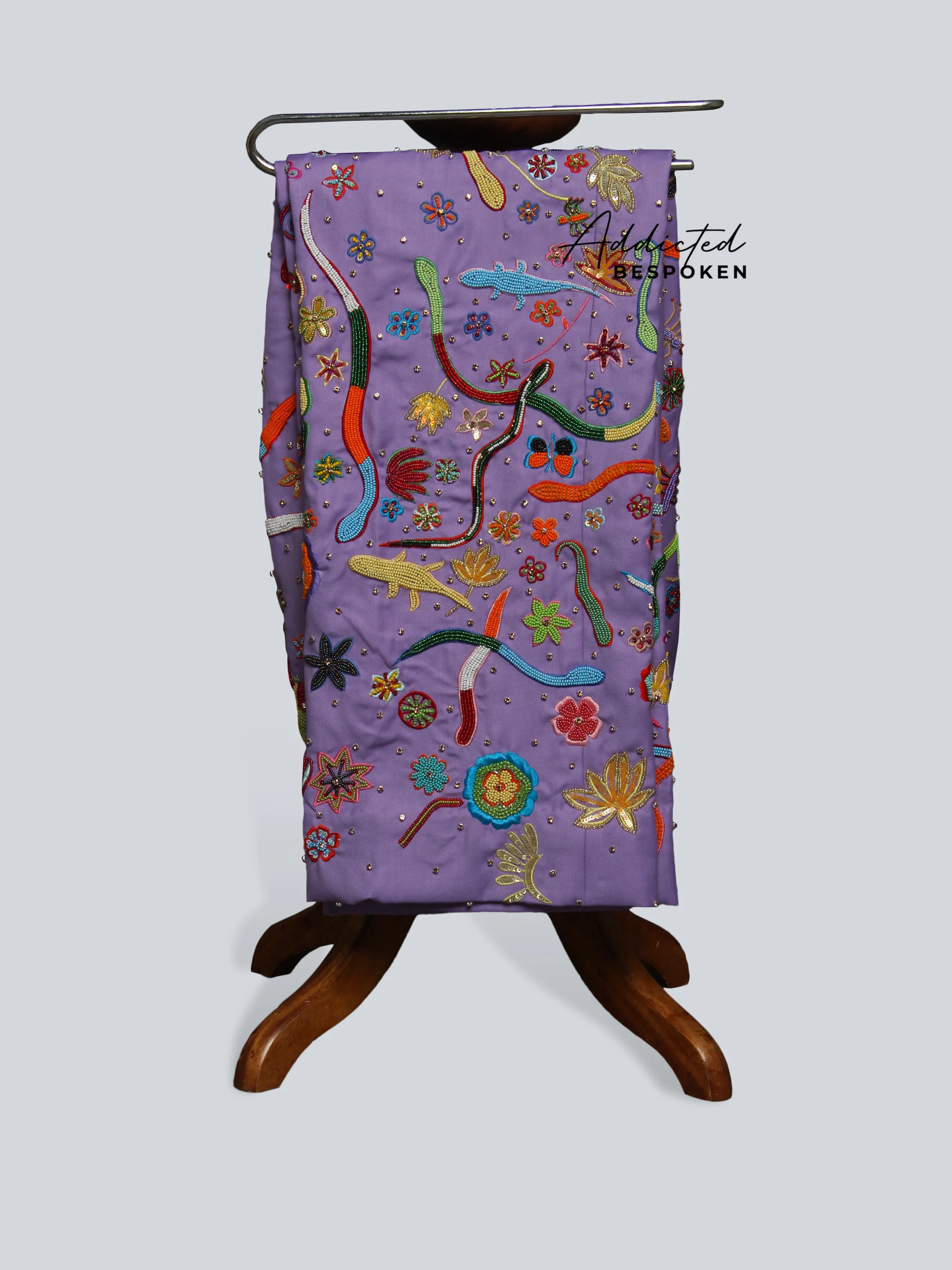 Beaded Western Elegance - Image 9