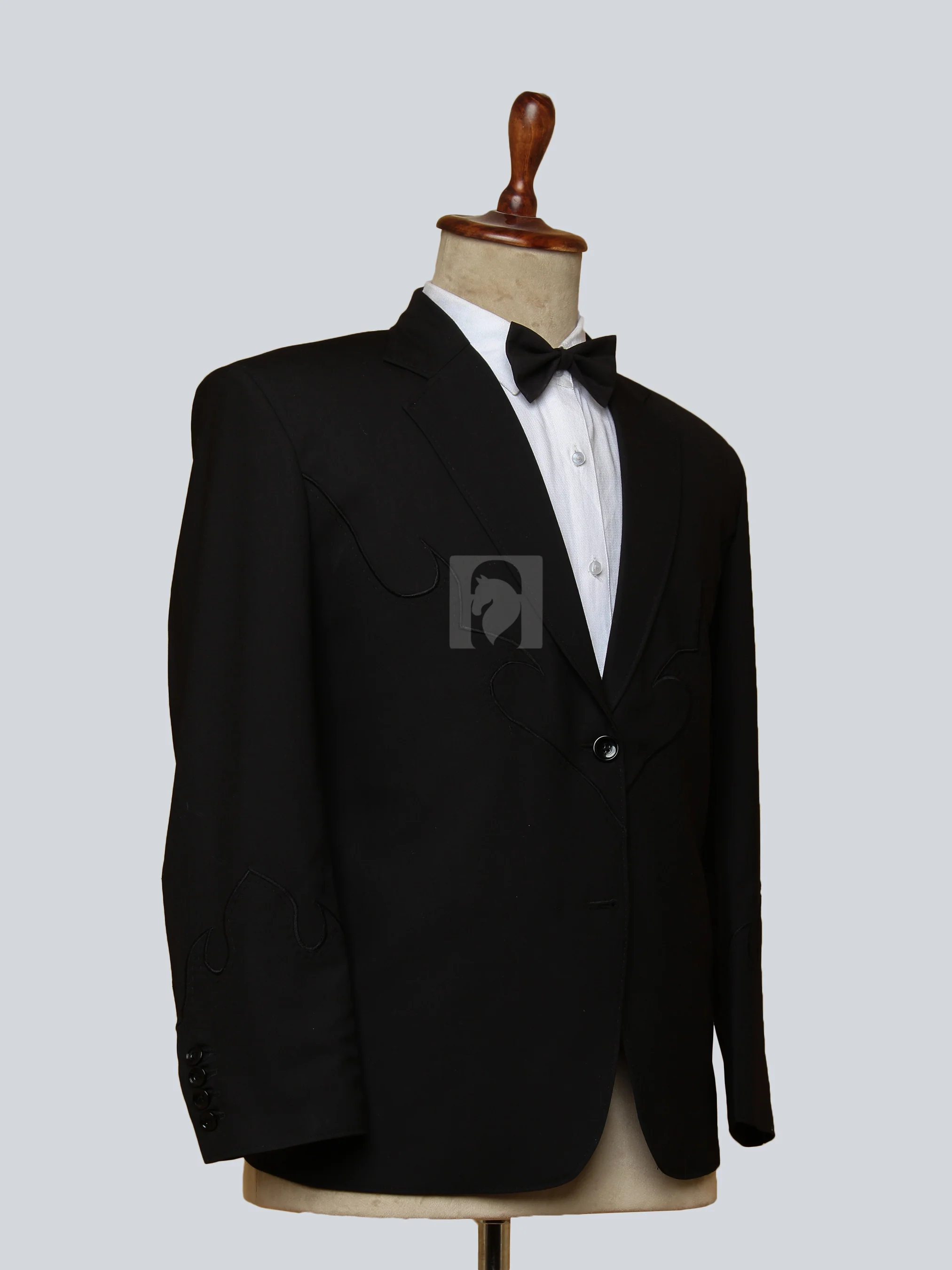 Black Peak Lapel Suit - Image 3