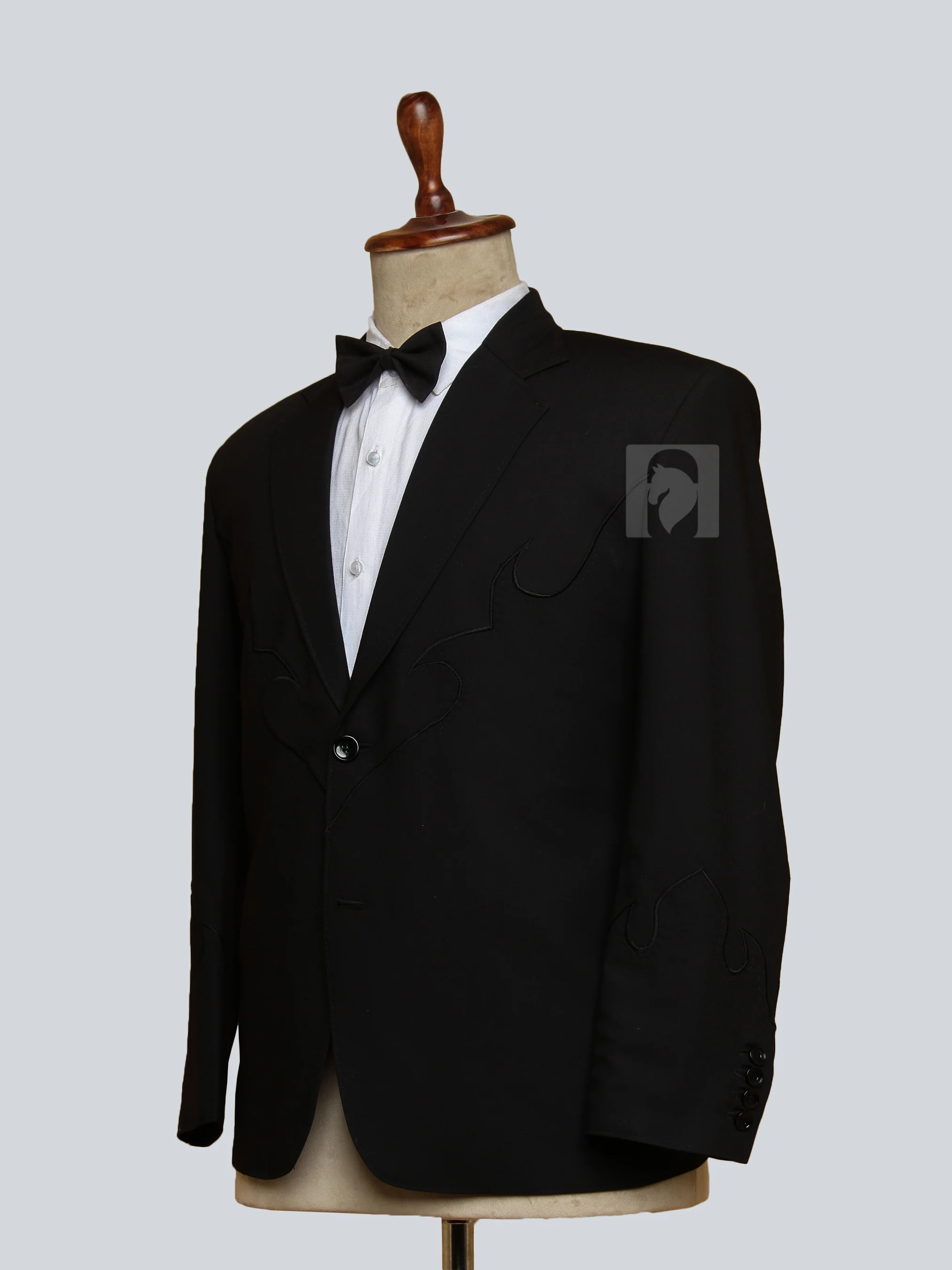 Black Peak Lapel Suit - Image 4