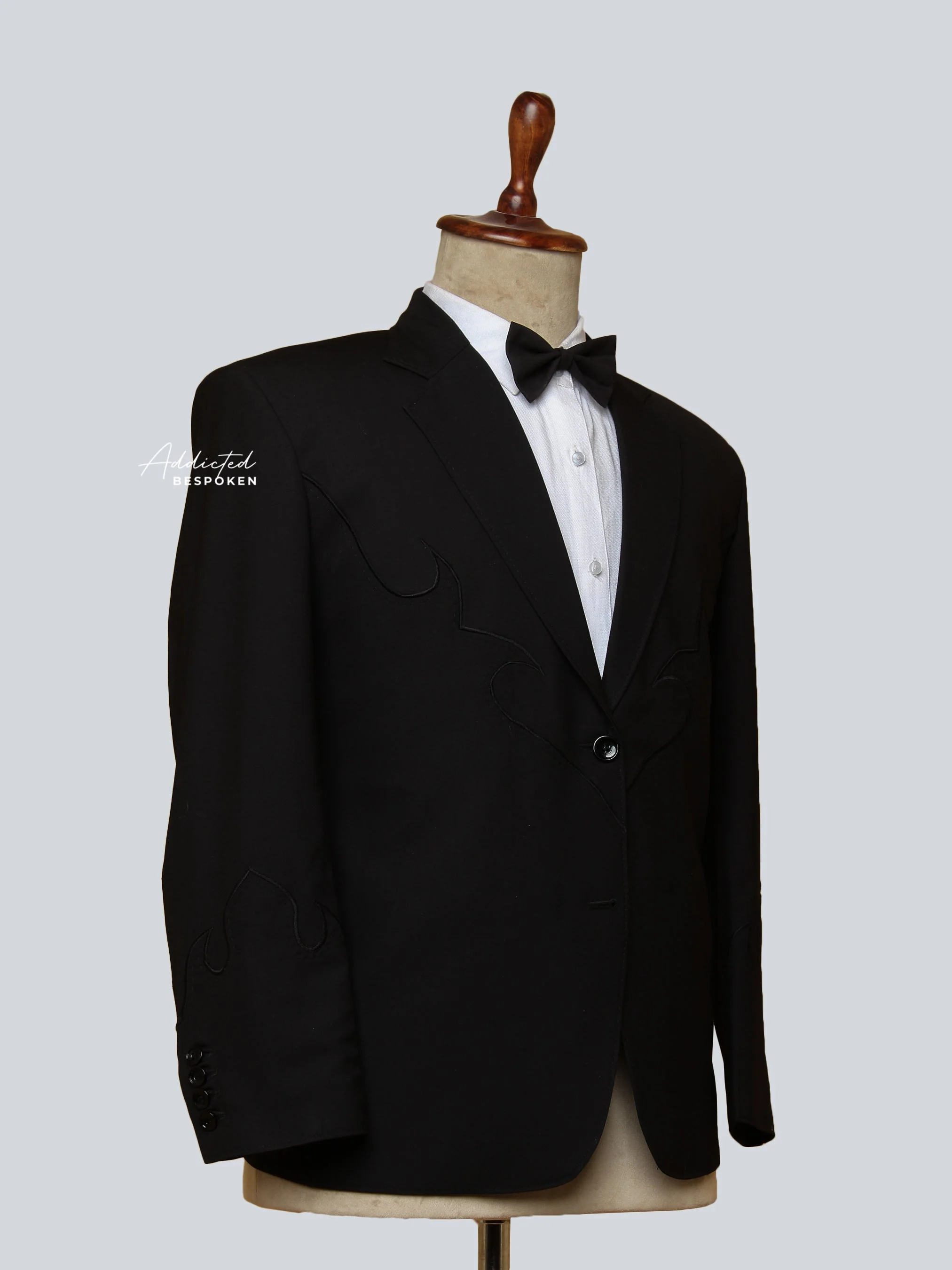 Black Peak Lapel Suit - Image 3