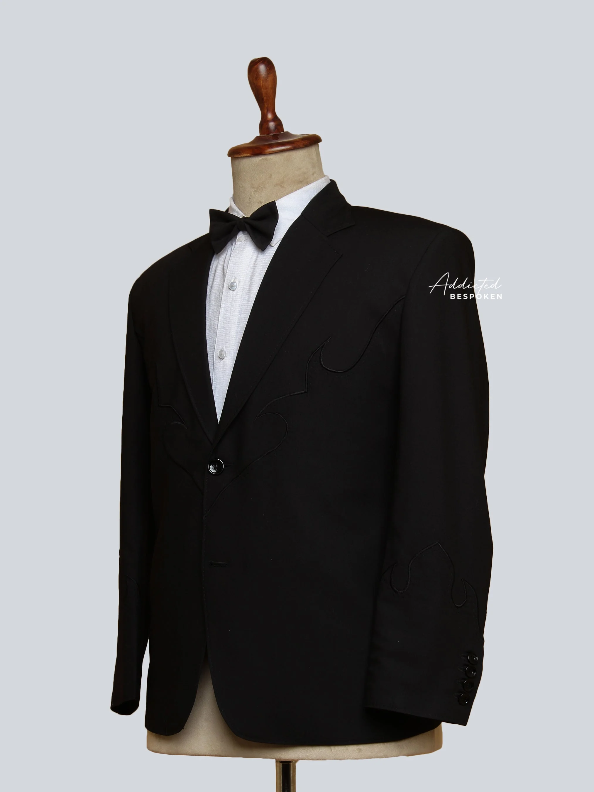 Black Peak Lapel Suit - Image 4