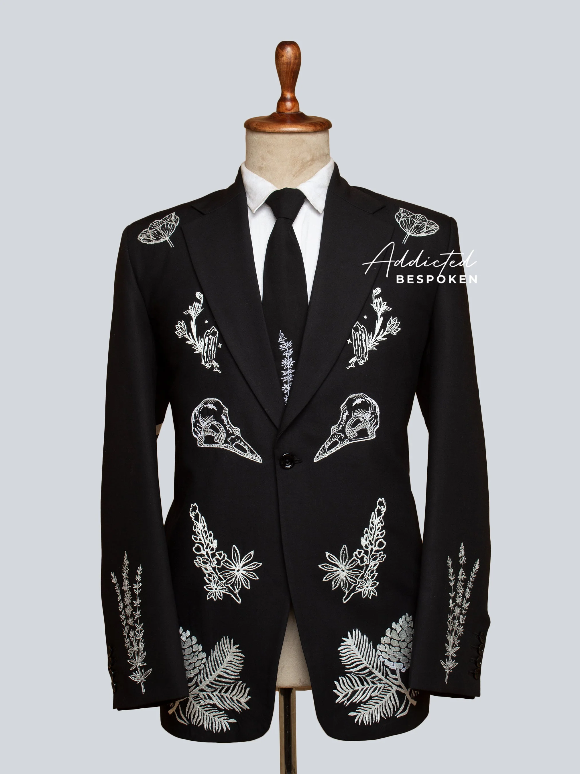 Black Skull Embroidered Suit - Image 3