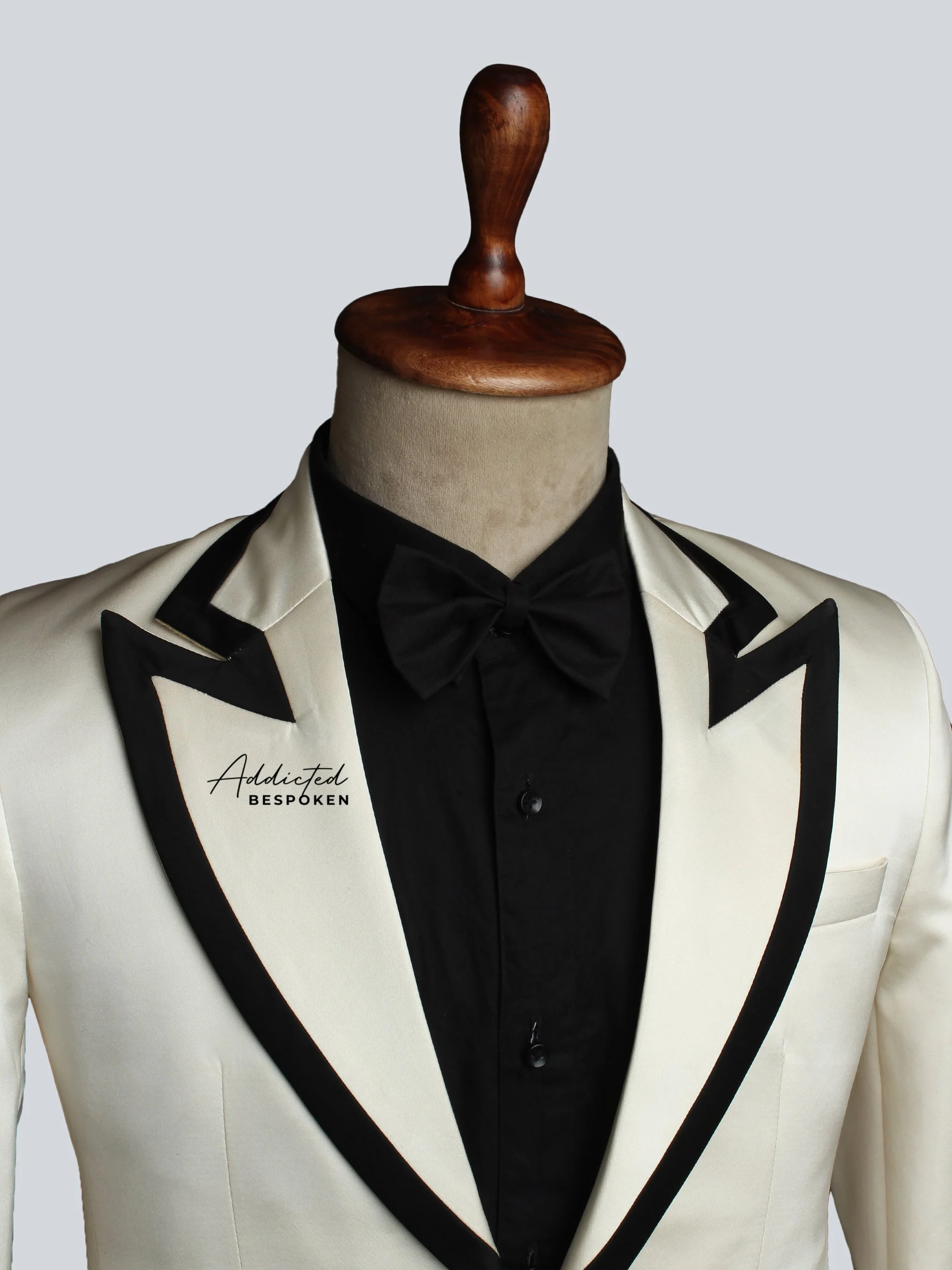 Classic Wedding Tailored Suit - Image 4