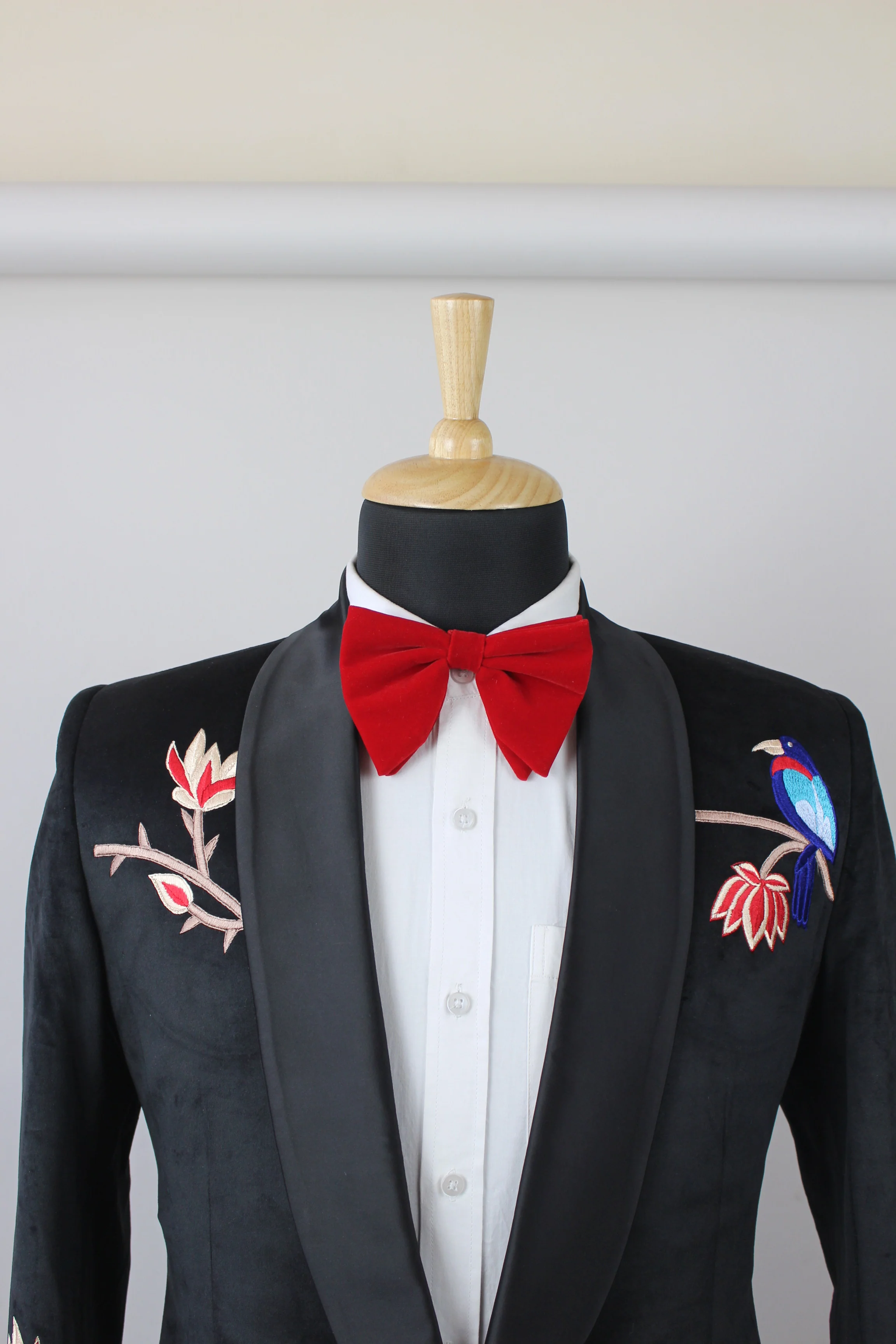 Clematis Tuxedo Blazer - Image 3