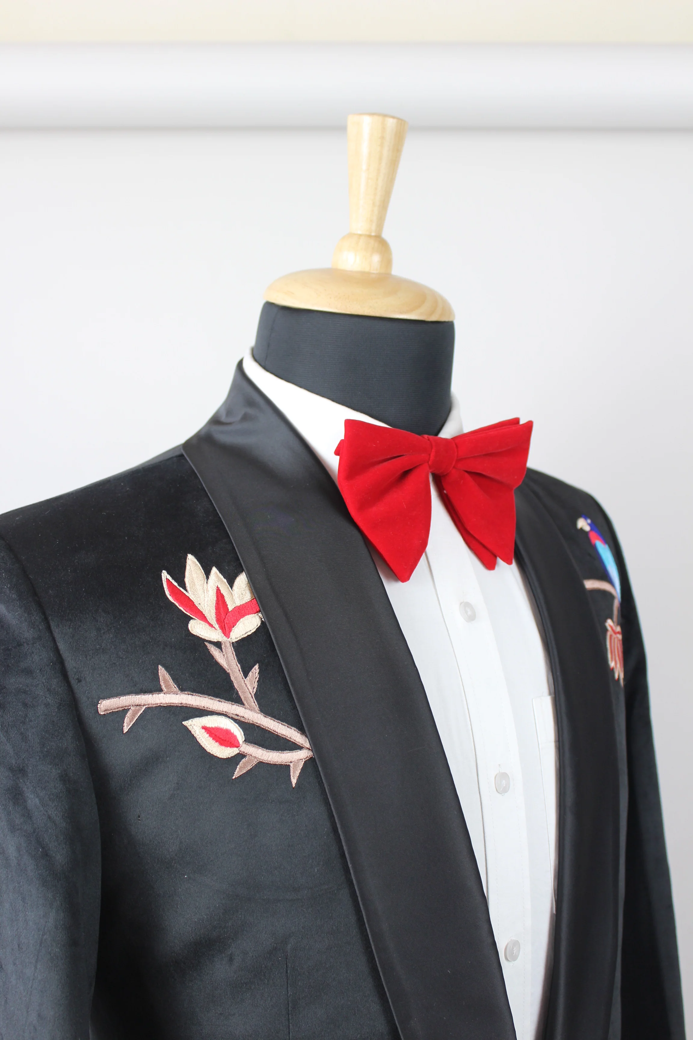 Clematis Tuxedo Blazer - Image 5