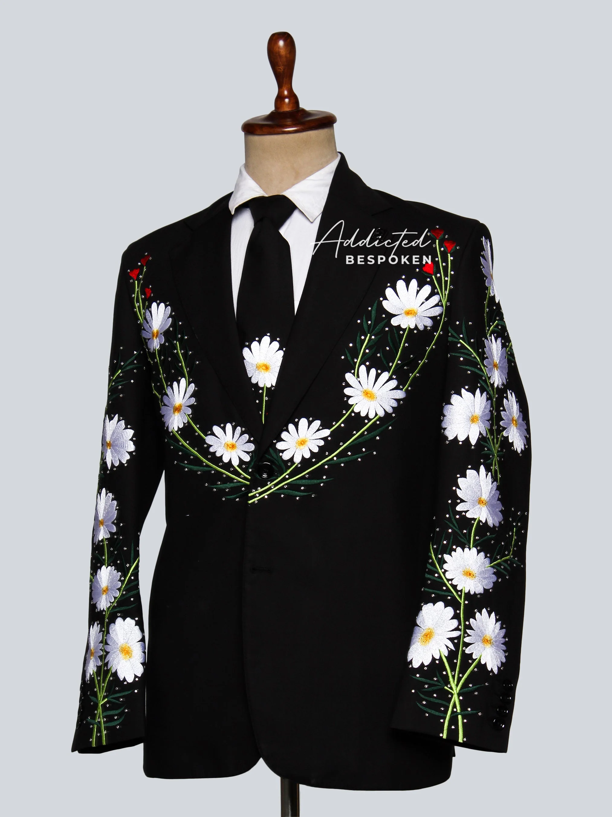 Daisy Embroidered Floral Suit - Image 6