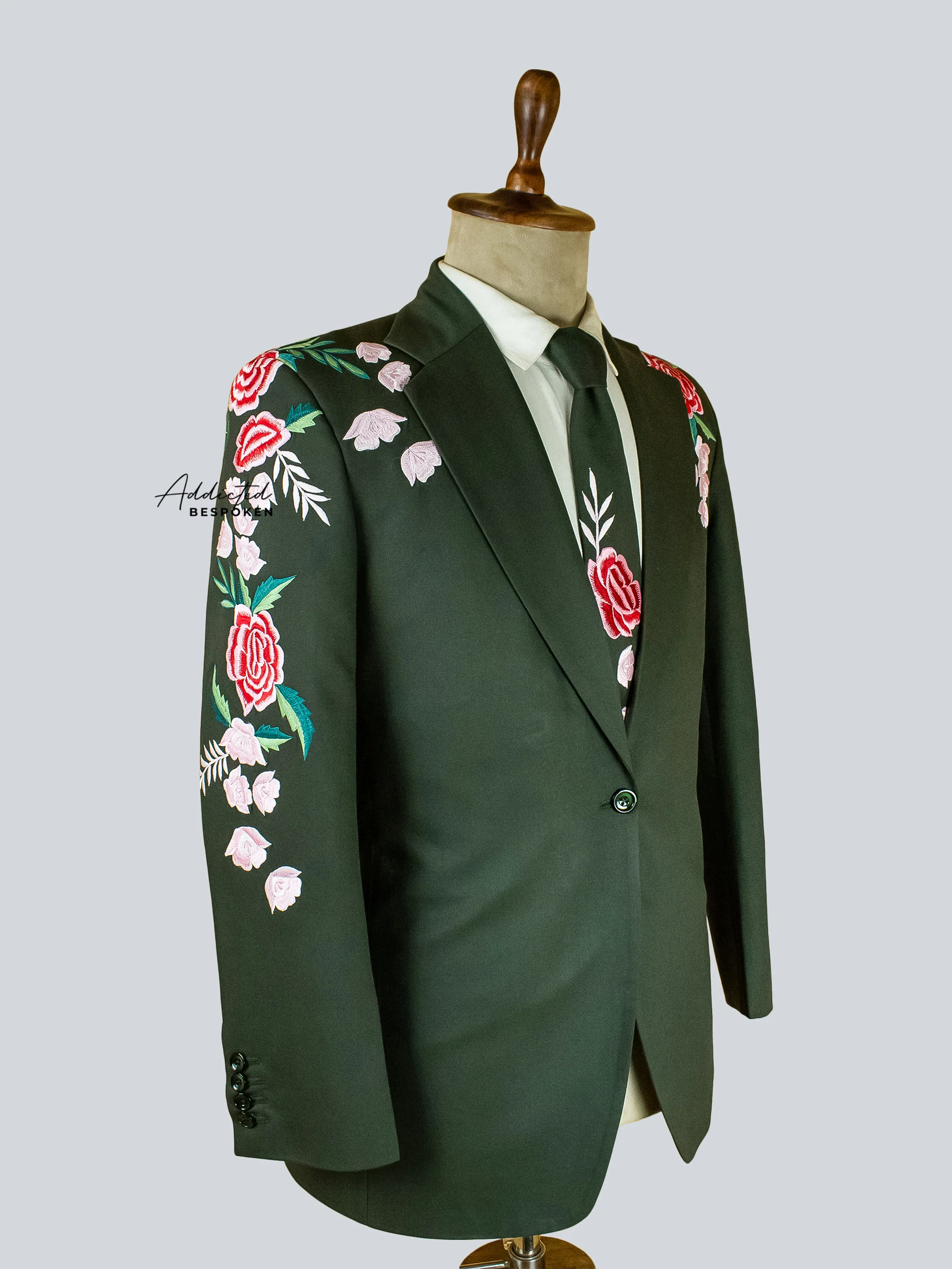 Floral Cocktail Elegance Suit - Image 3