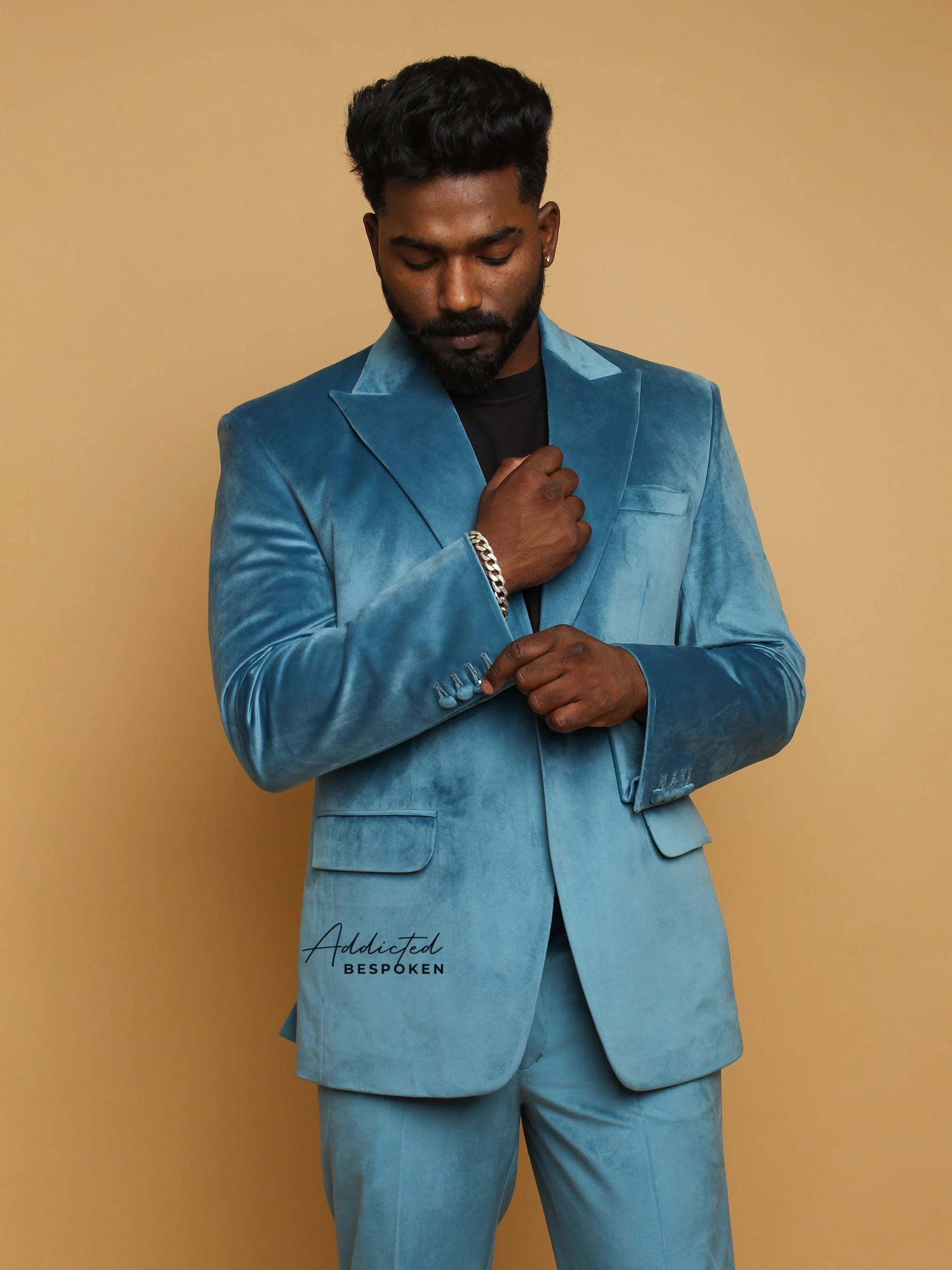 Dynamic Stage Cocktail Attire - Image 2