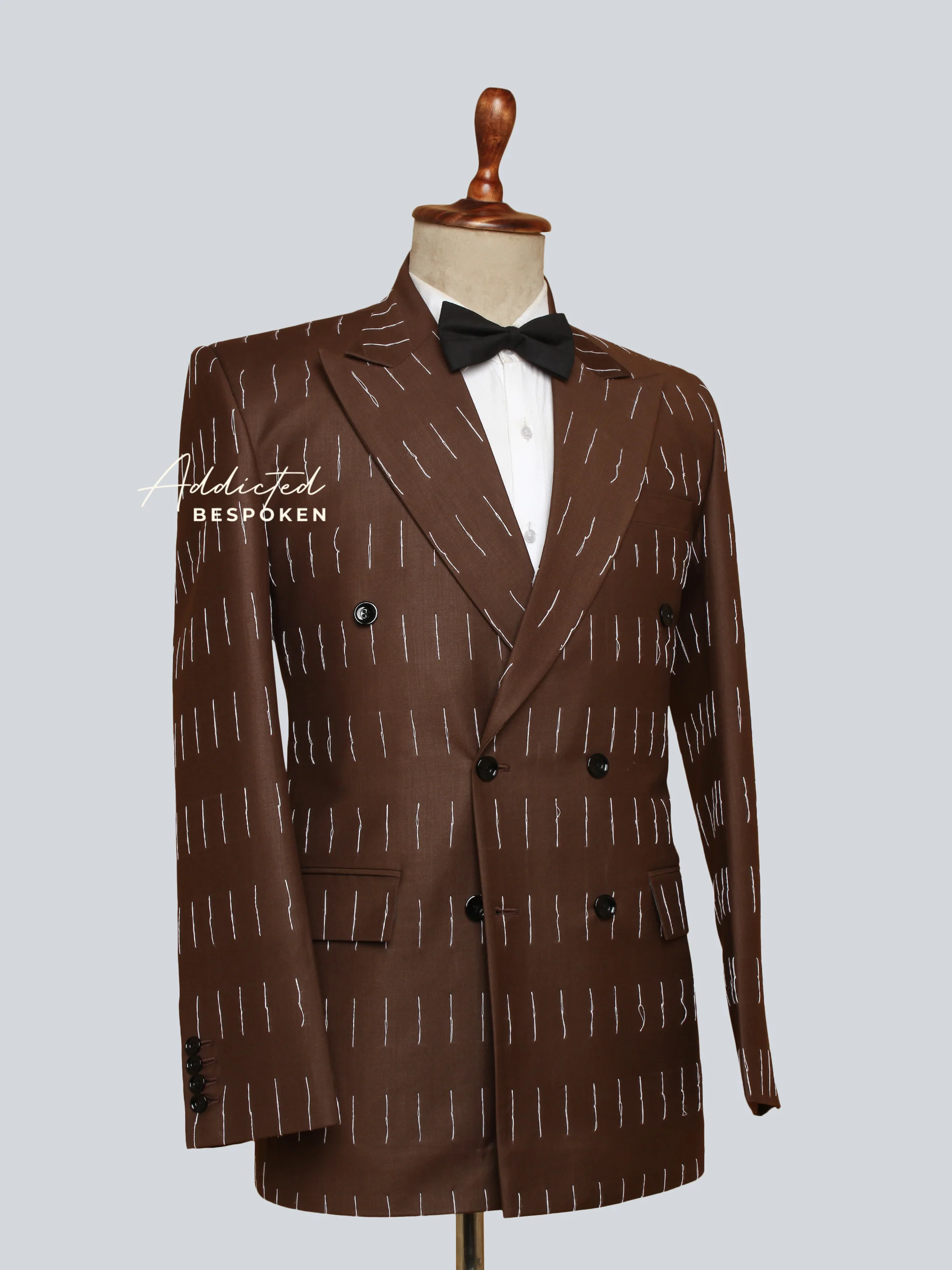 Elegance Double-Breasted Suit - Image 3