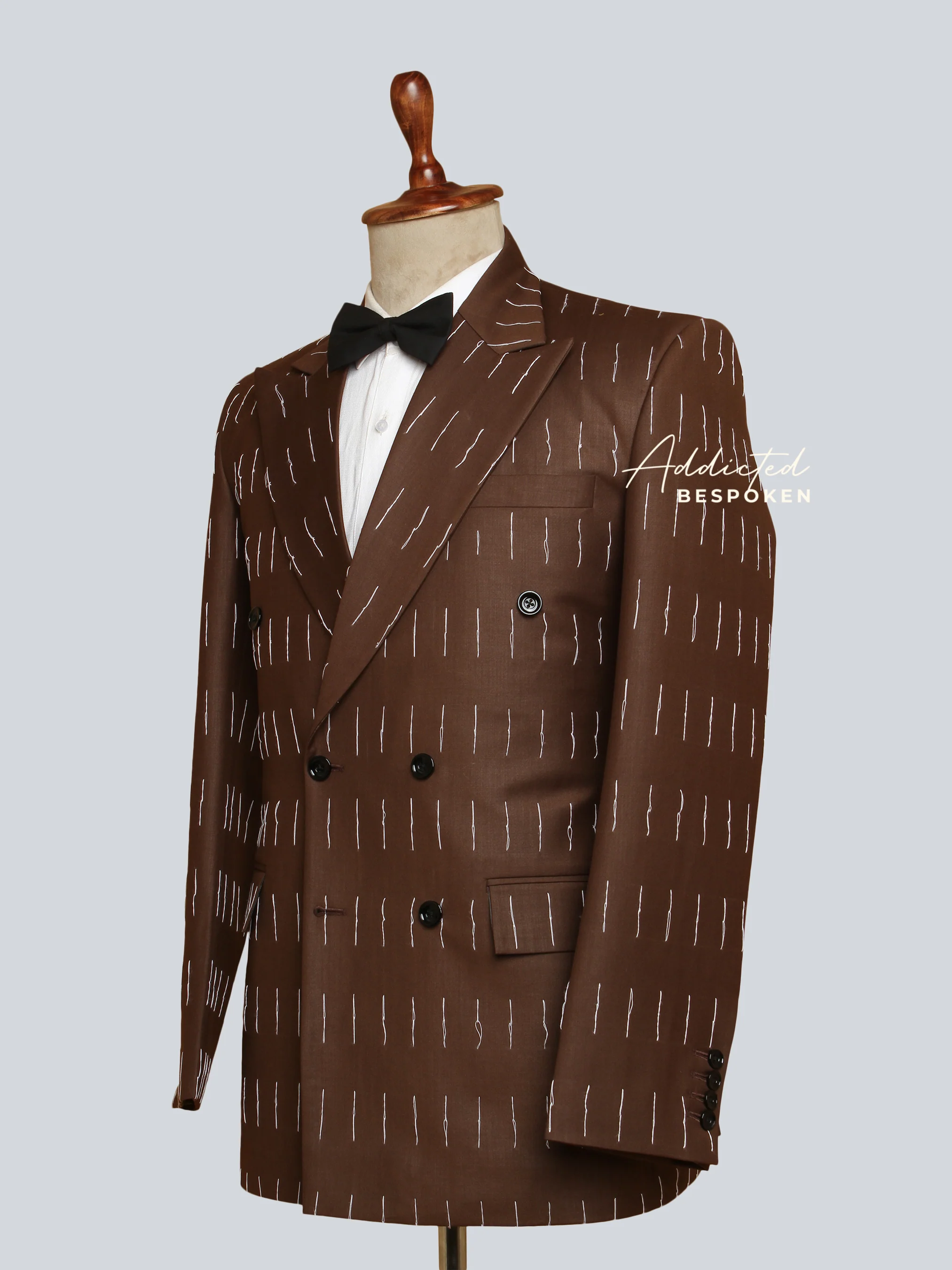 Elegance Double-Breasted Suit - Image 4