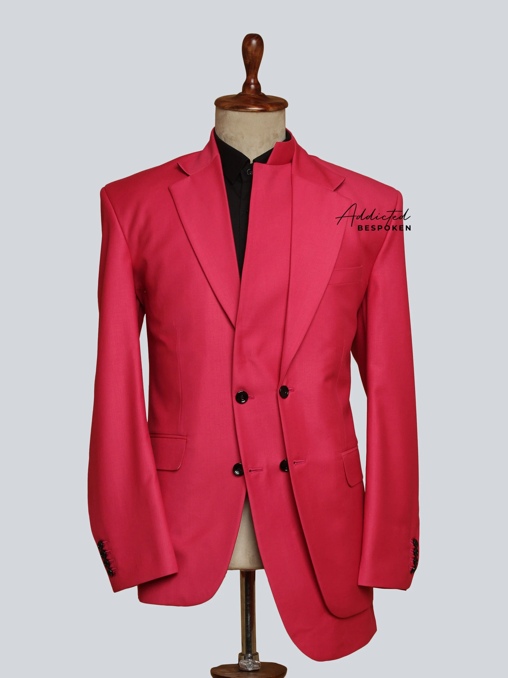 Elegant Double-Breasted Suit - Image 2