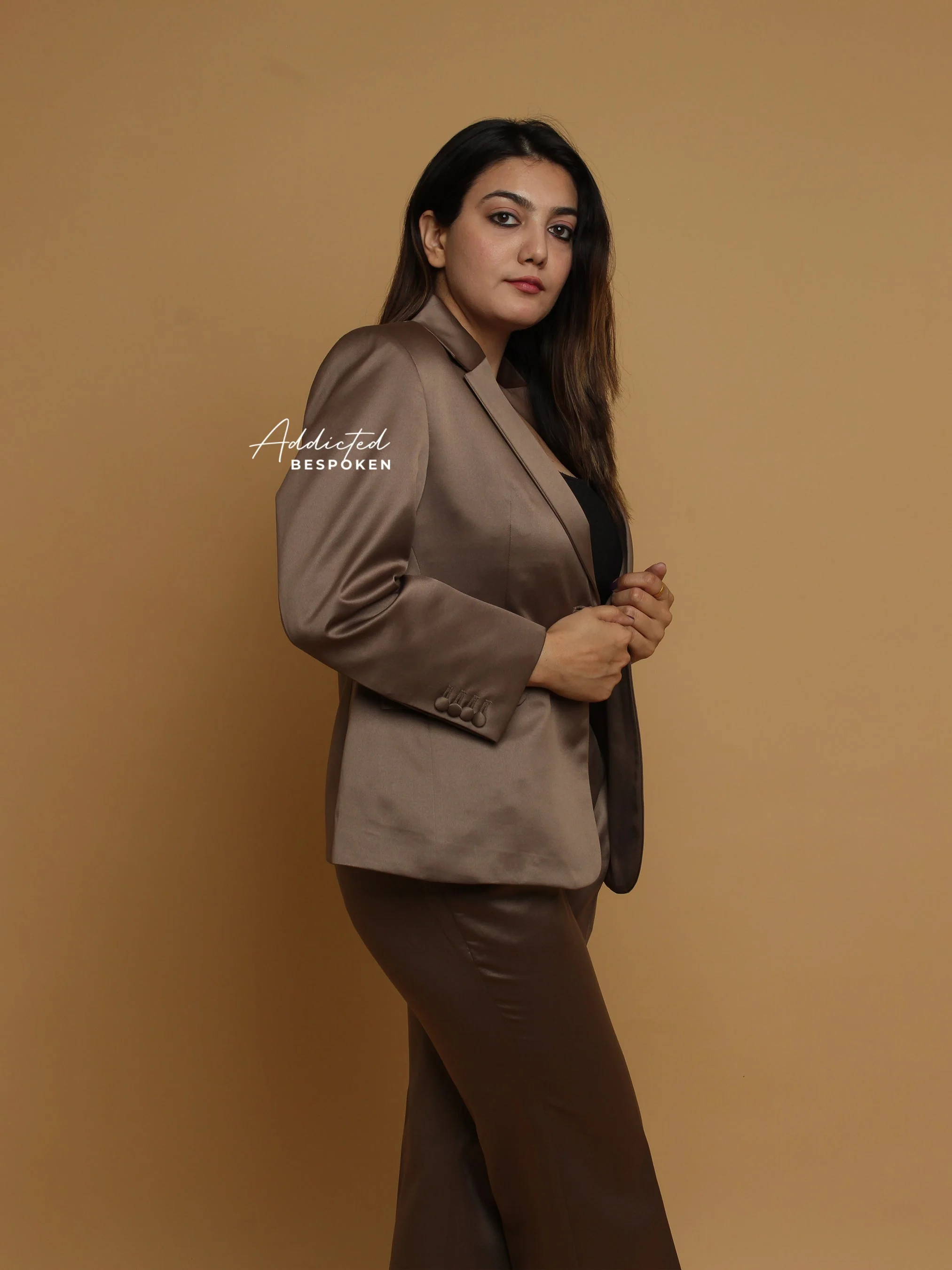 Elegant Rustic Country Suit - Image 5