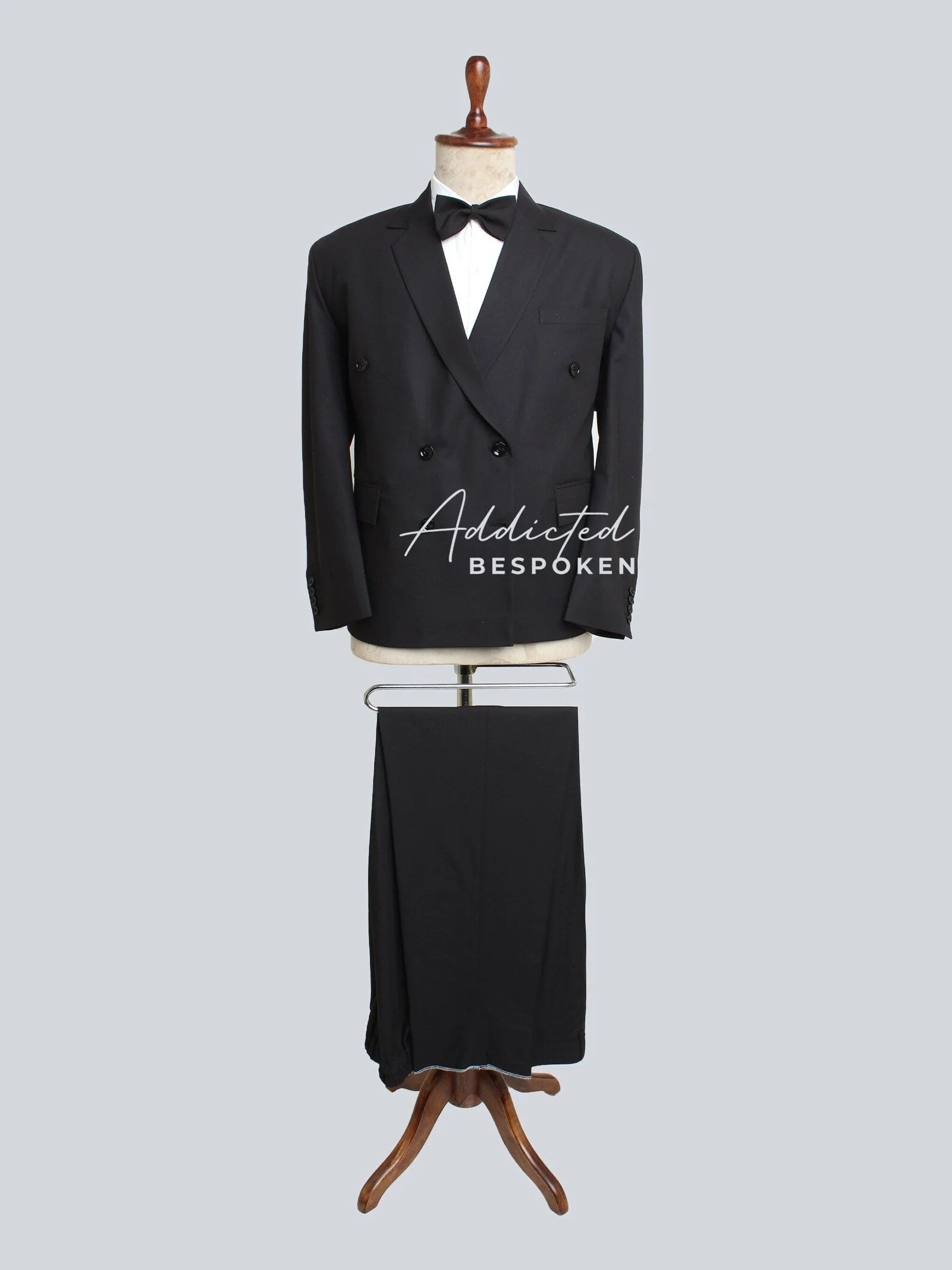 Exquisite Classic Formal Suit