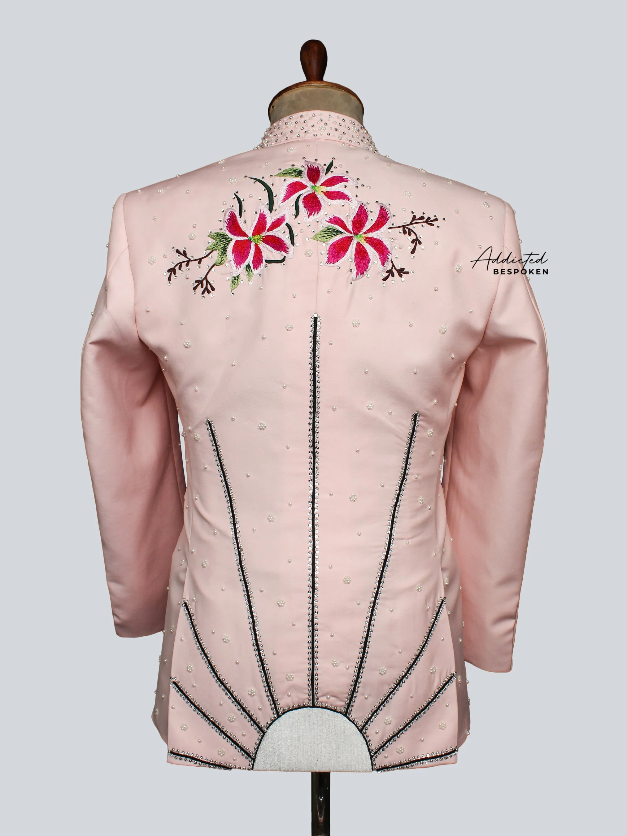 Flora & Fauna Pearl Embellished Suit - Image 6