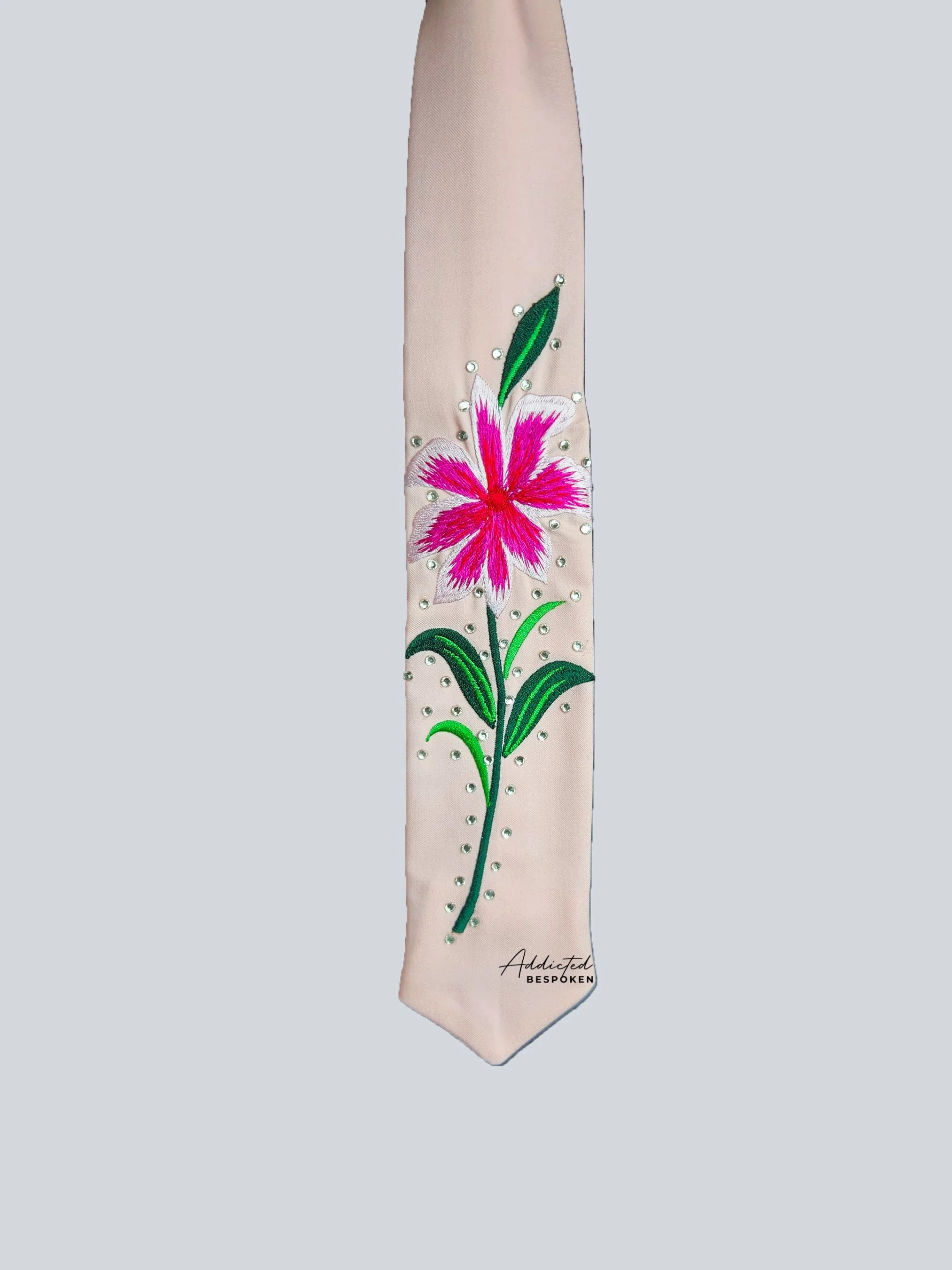 Flora & Fauna Pearl Embellished Suit - Image 9
