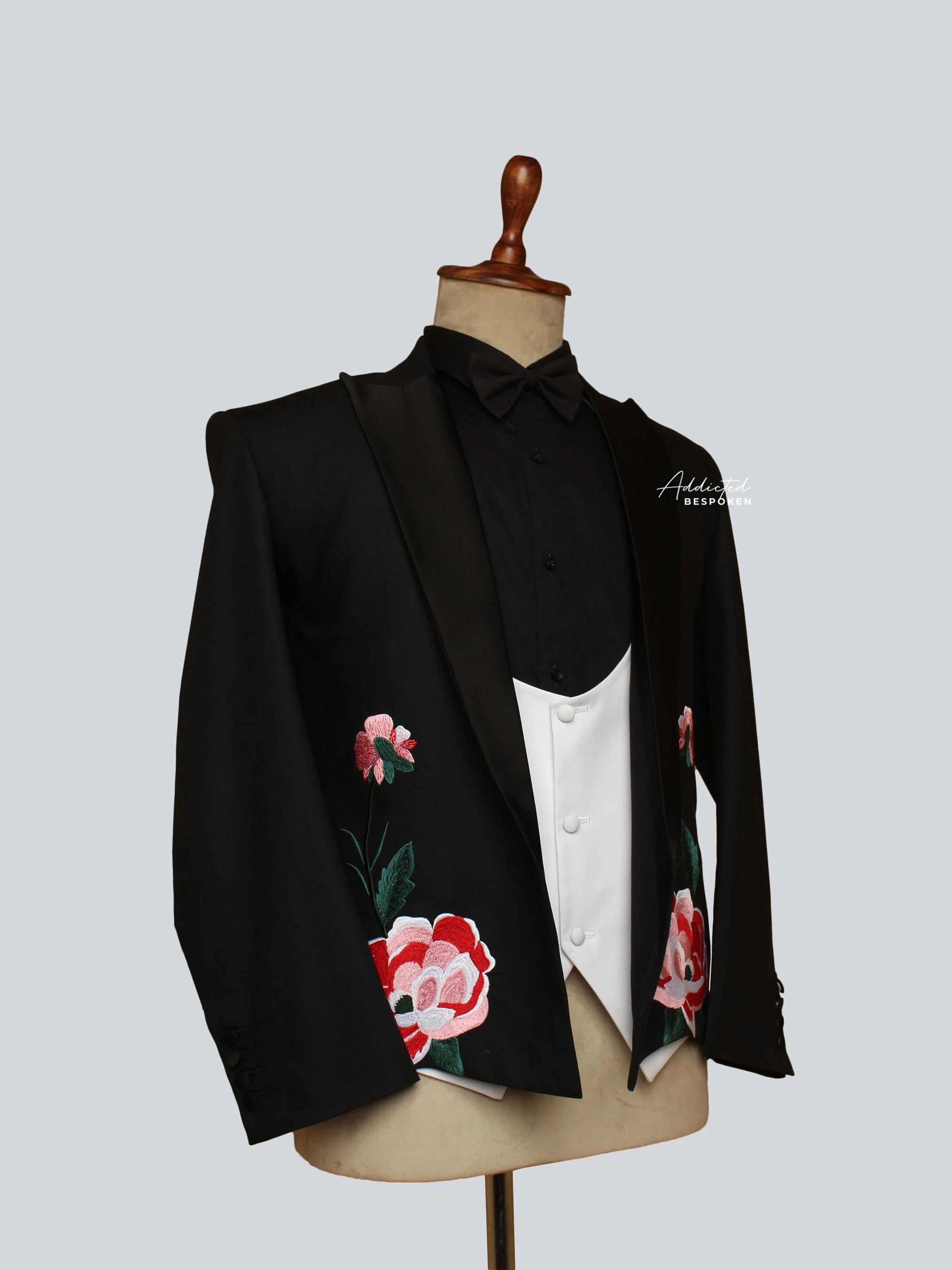Floral Embroidered Tuxedo Suit - Image 4