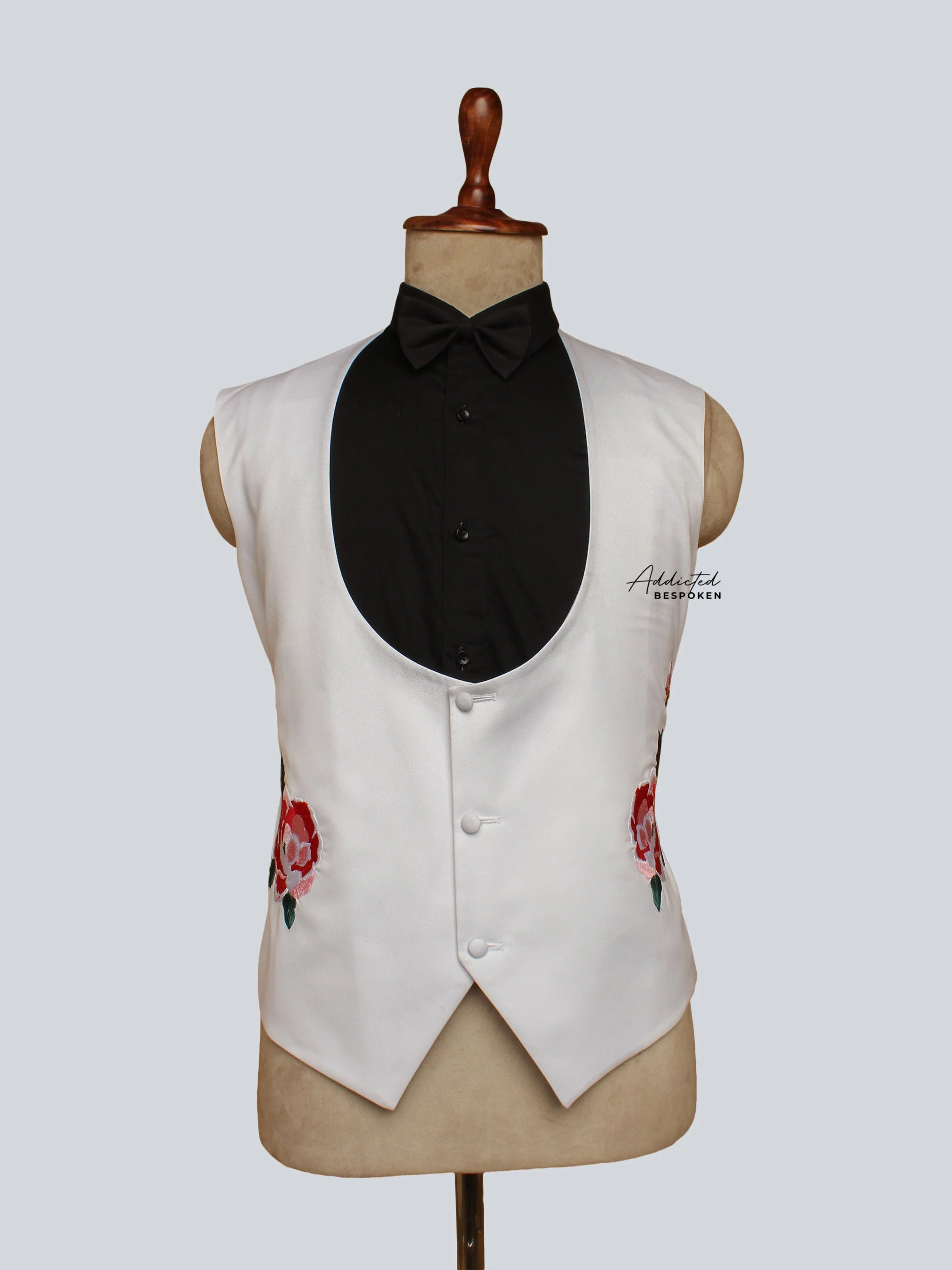 Floral Embroidered Tuxedo Suit - Image 6