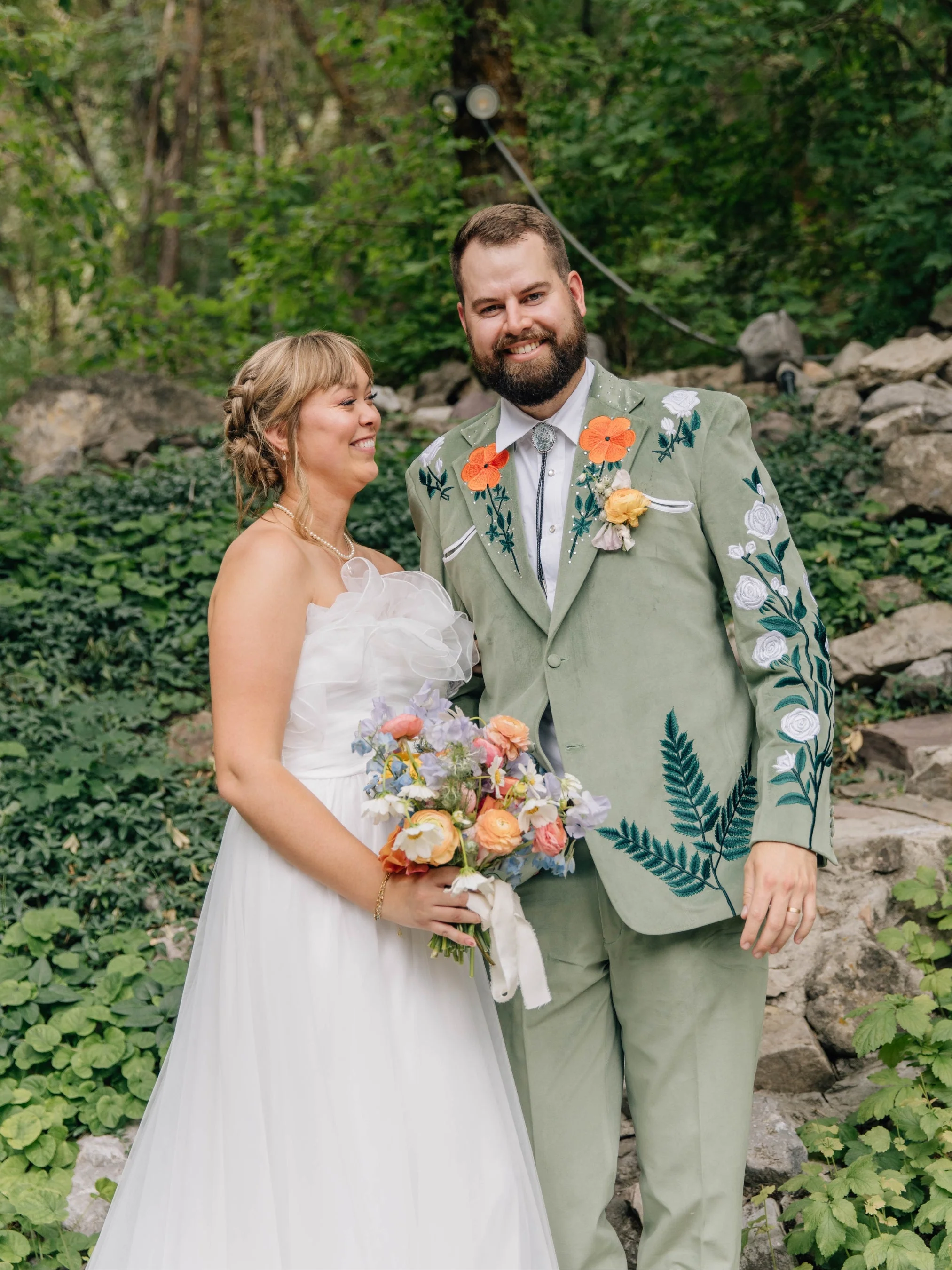Floret Western Wedding Suit - Image 5