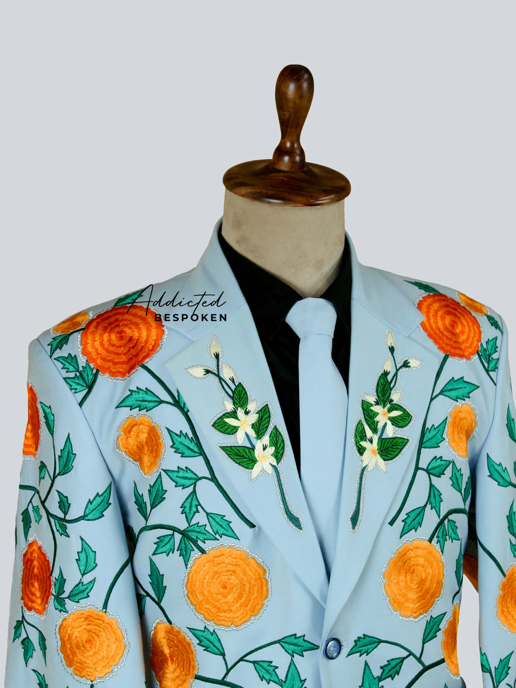 Floristic Embroidered Suit - Image 5