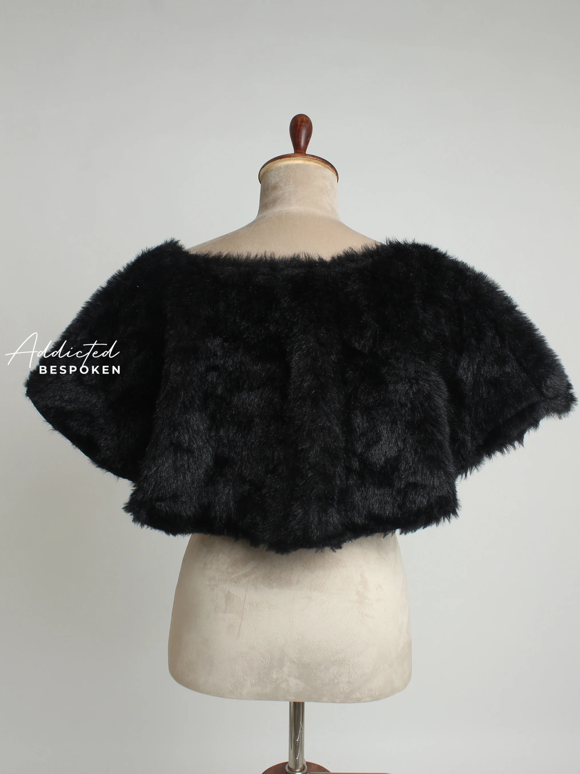 Glamorous Cocktail Cape - Image 5