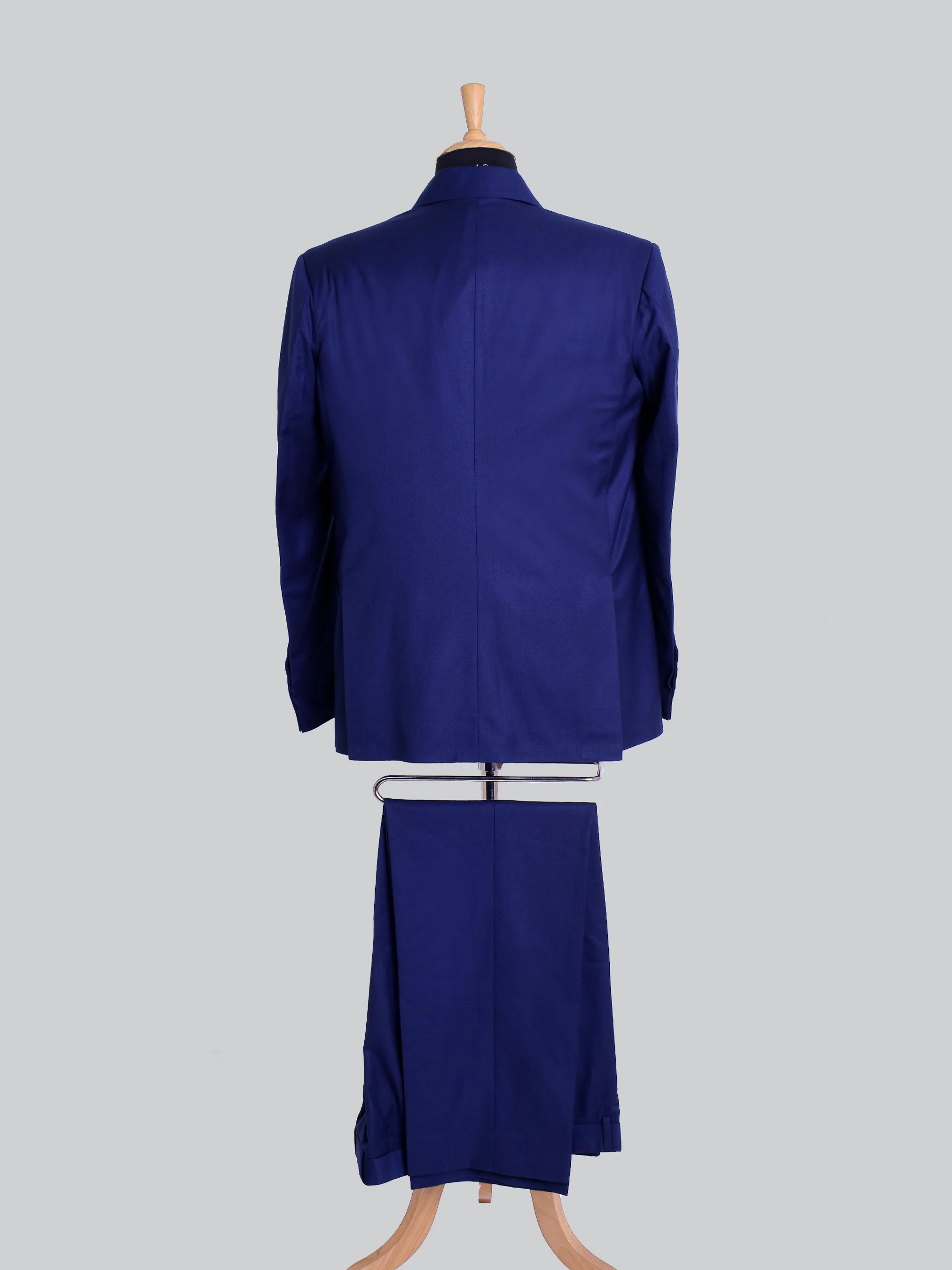 Golden Rose Serpent Apparel - Image 7