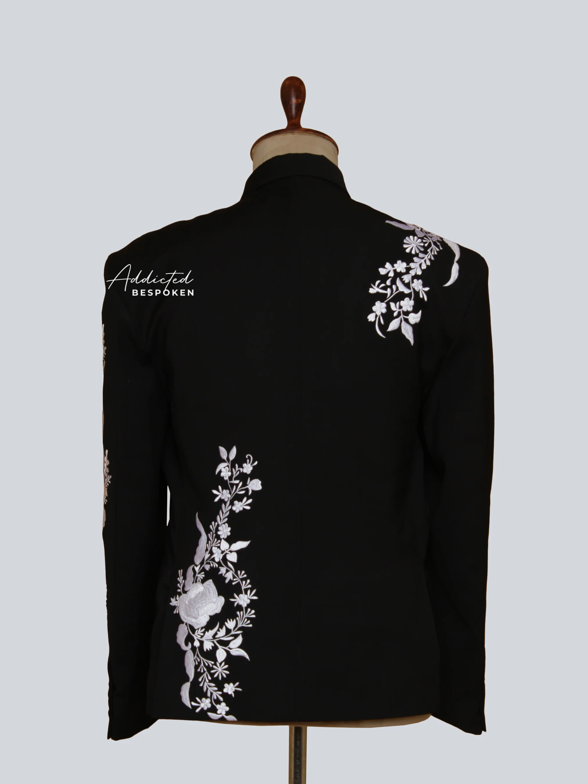 Groom's Party Suit - Image 6
