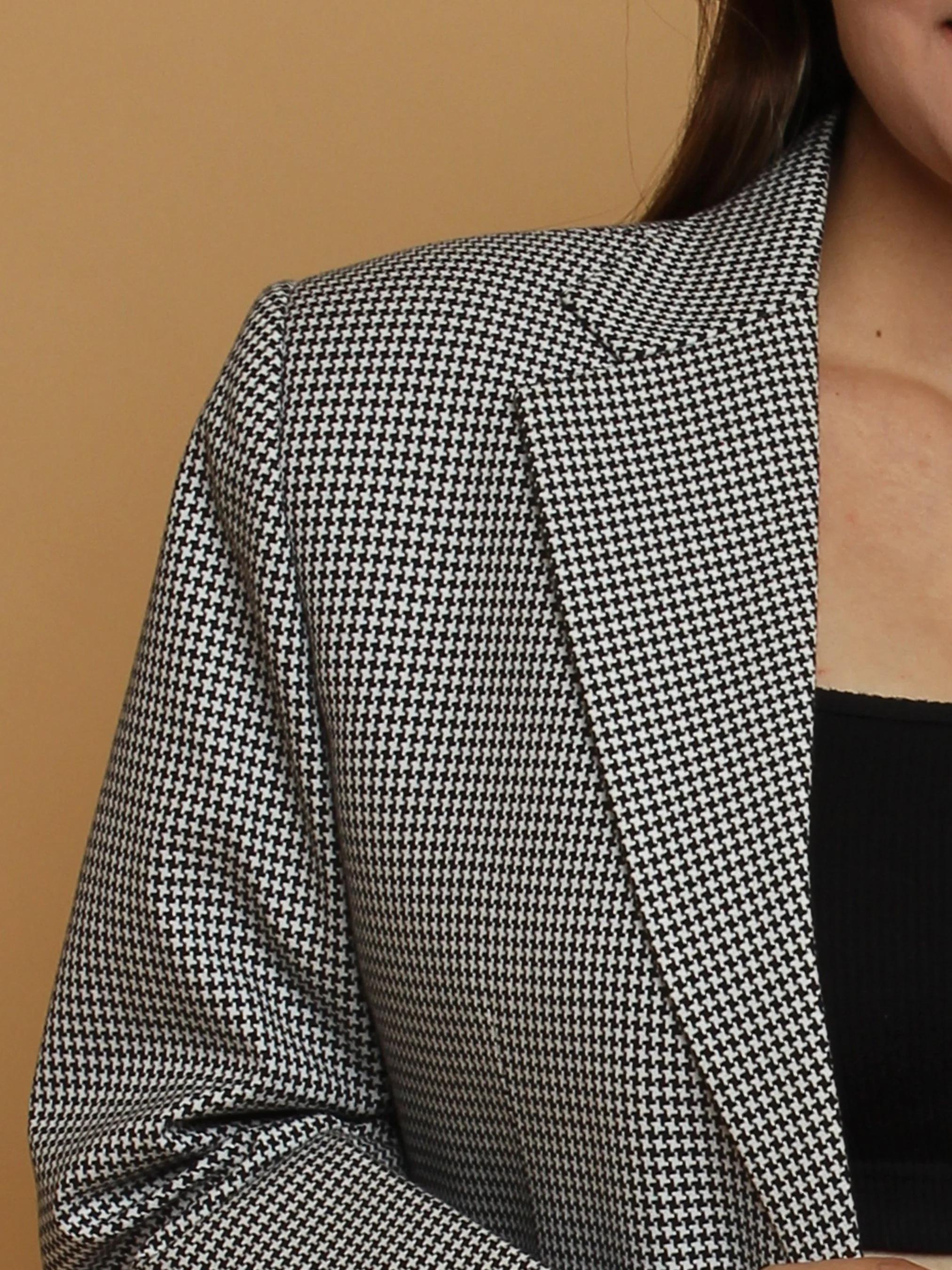 Houndstooth Elegant Outfit (CLS) - Image 8