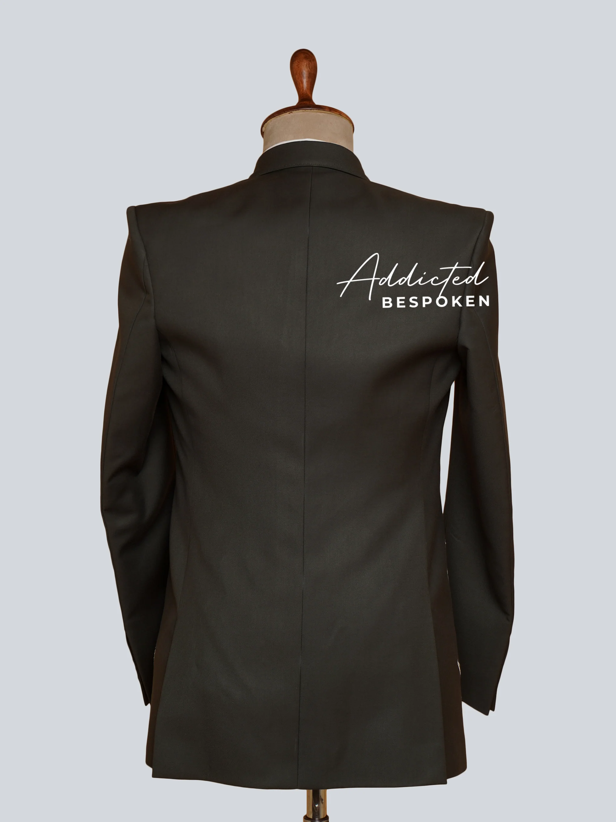 Imperial Embroidered Floral Suit - Image 7