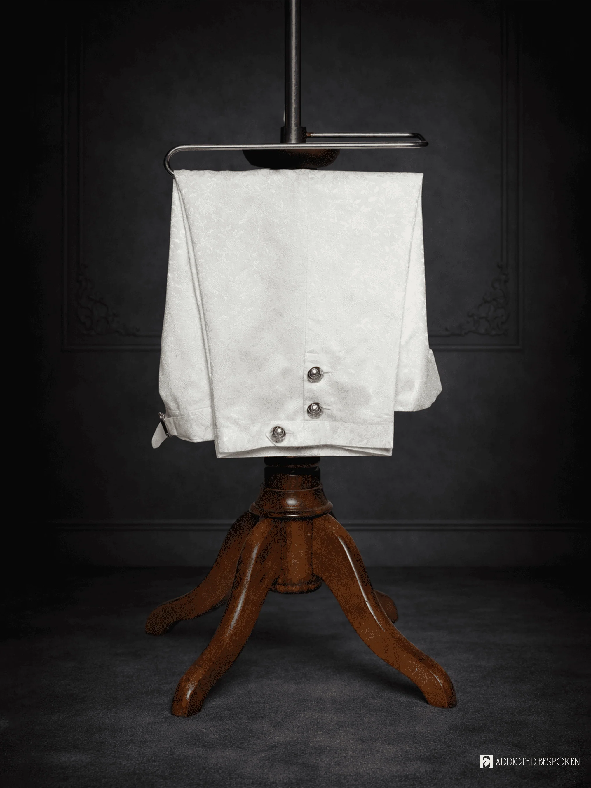 Ivory Baroque Historical Costume - Image 11