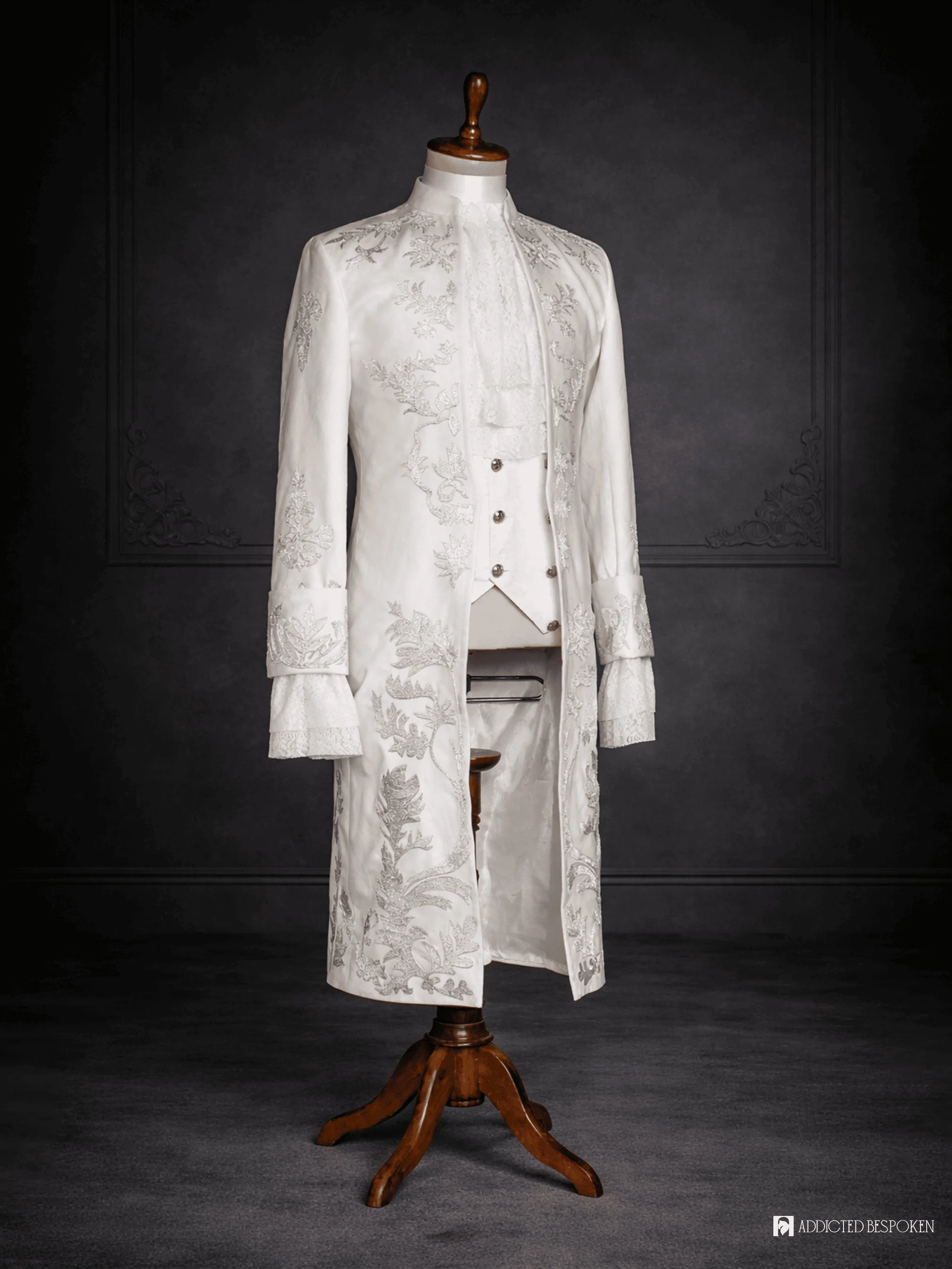 Ivory Baroque Historical Costume - Image 4