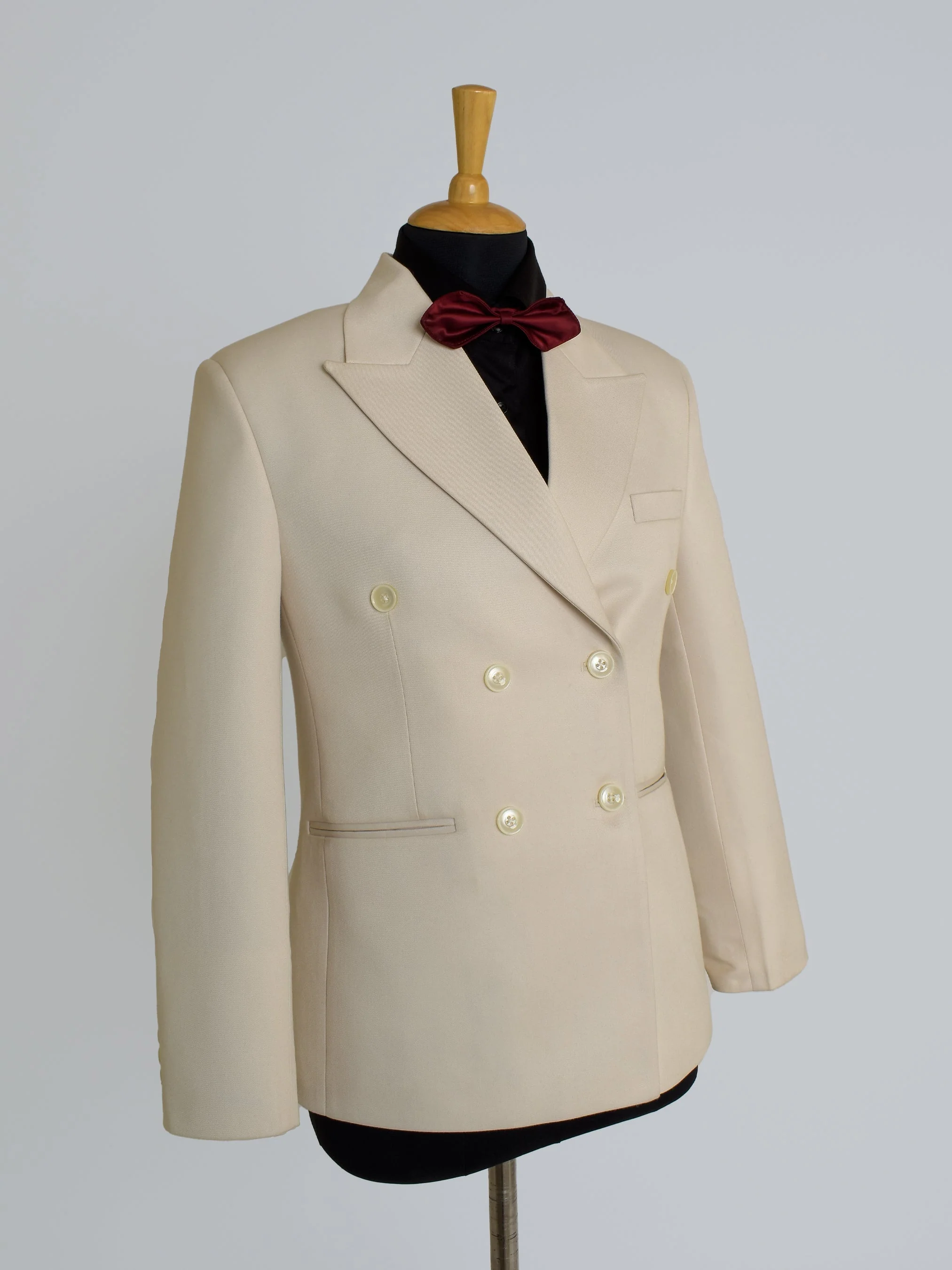 Ivory Double-Breasted Classic Suit - Image 3
