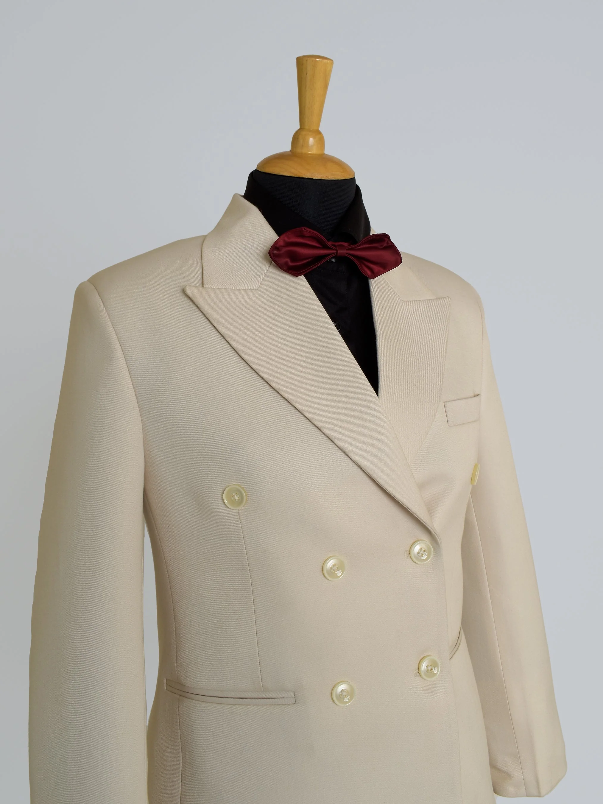 Ivory Double-Breasted Classic Suit - Image 4