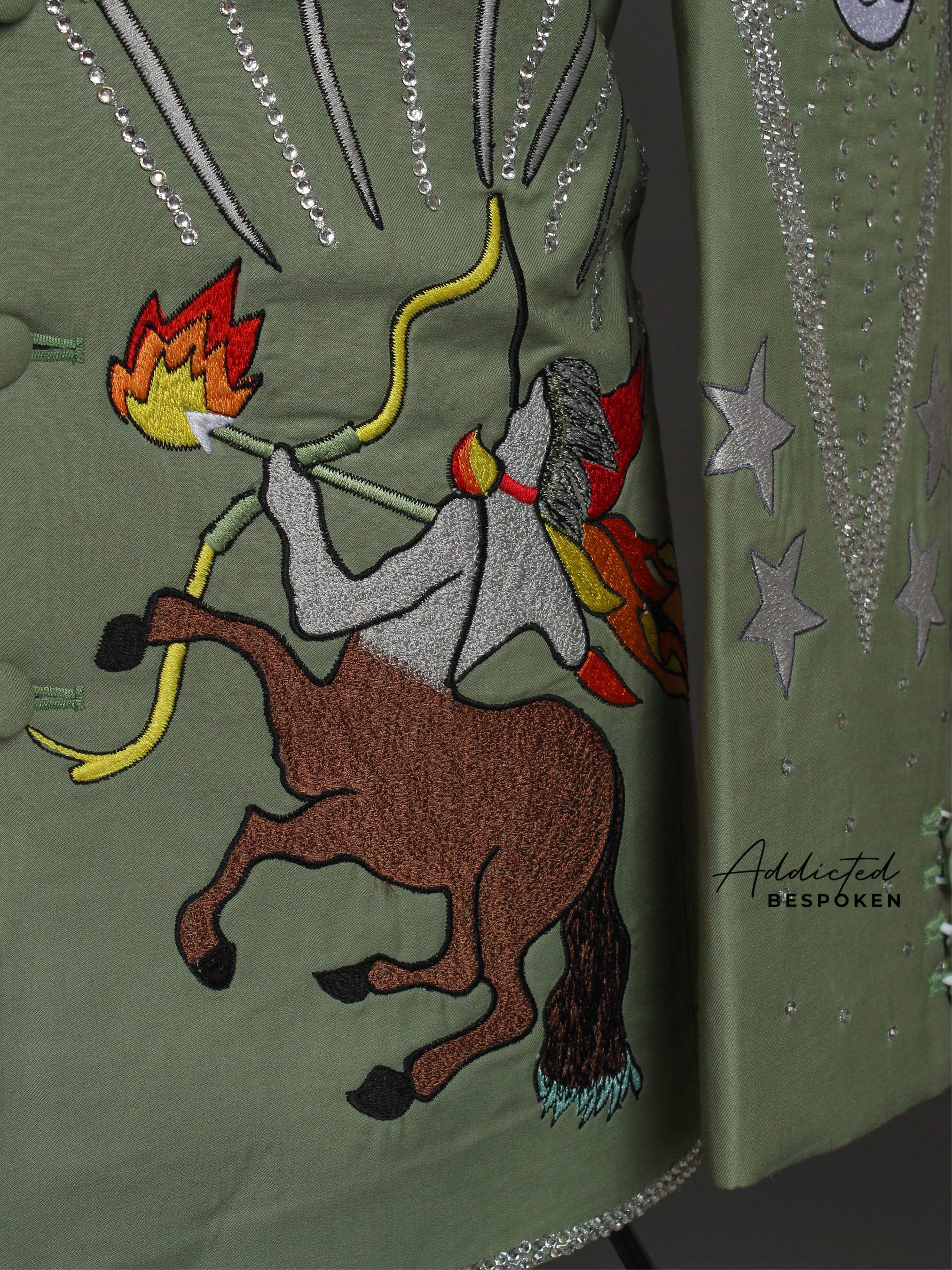King Card Detailed Suit - Image 8