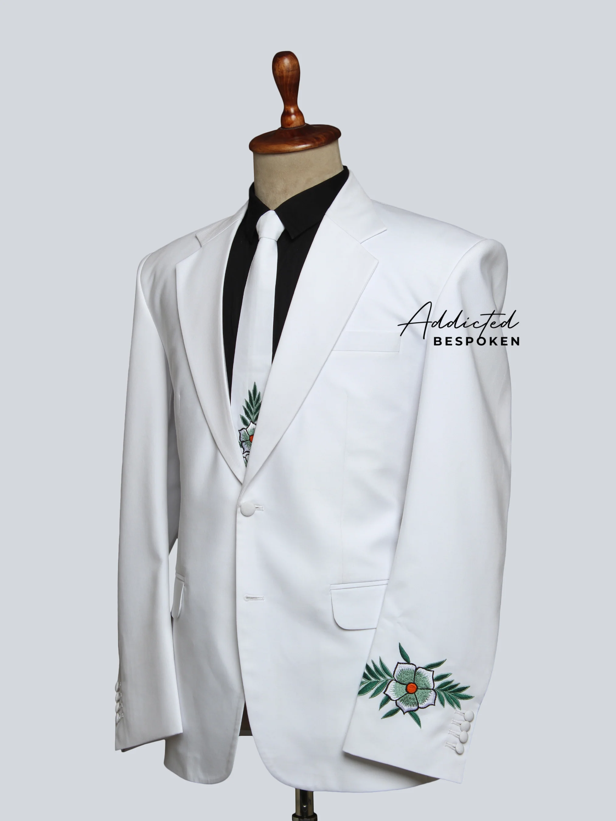 Leafy Floral Design Suit - Image 4
