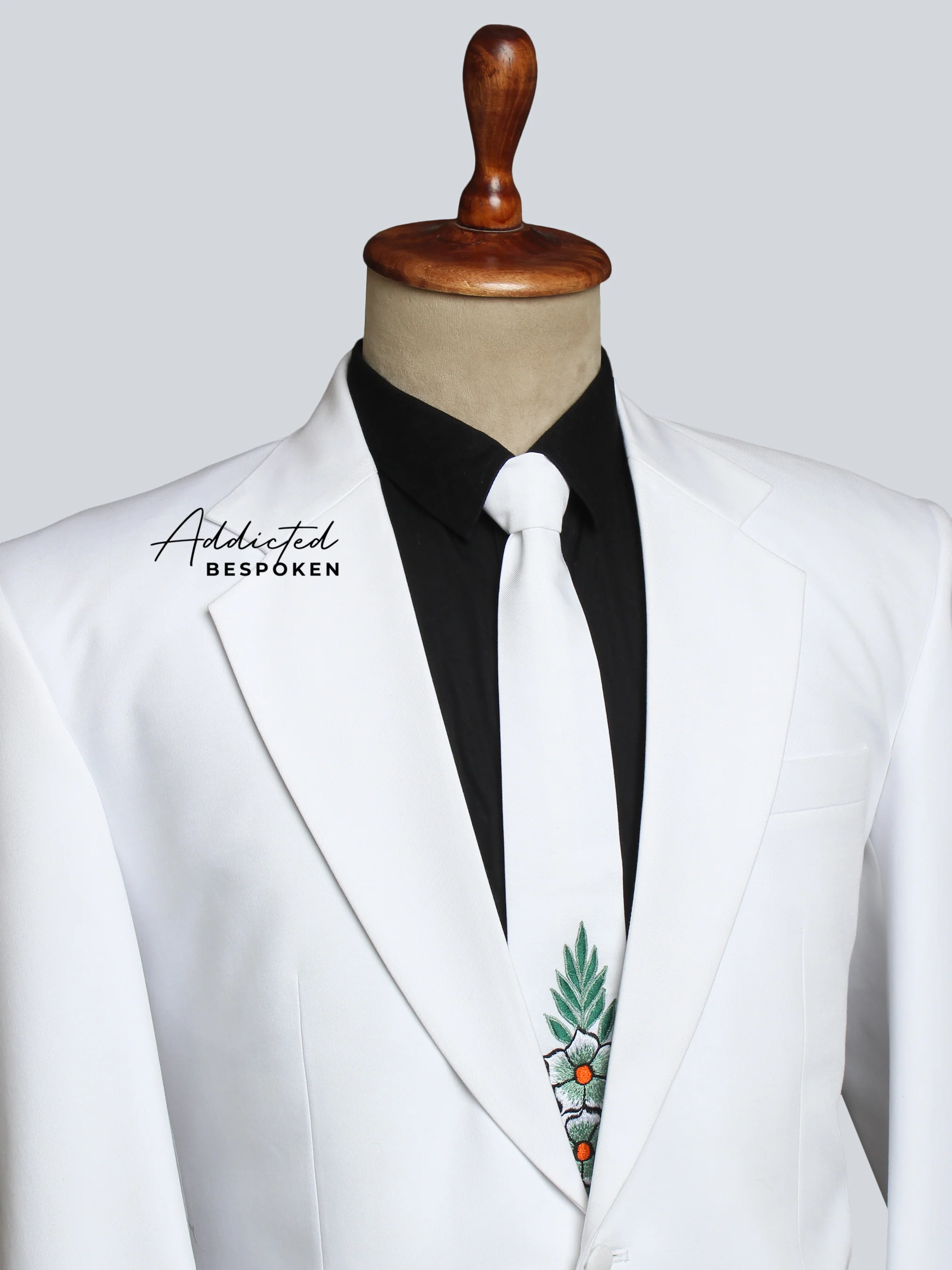 Leafy Floral Design Suit - Image 5