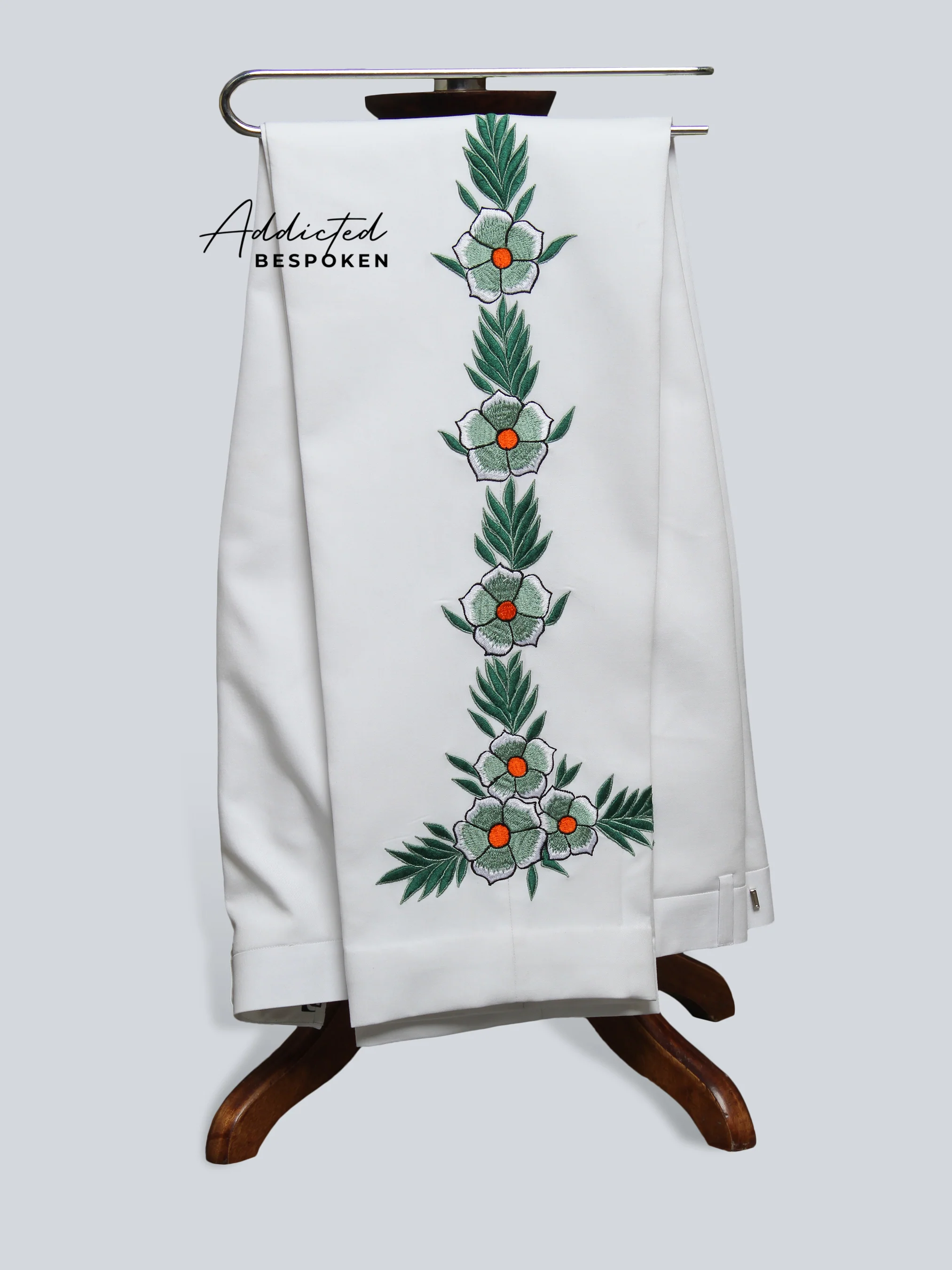 Leafy Floral Design Suit - Image 9