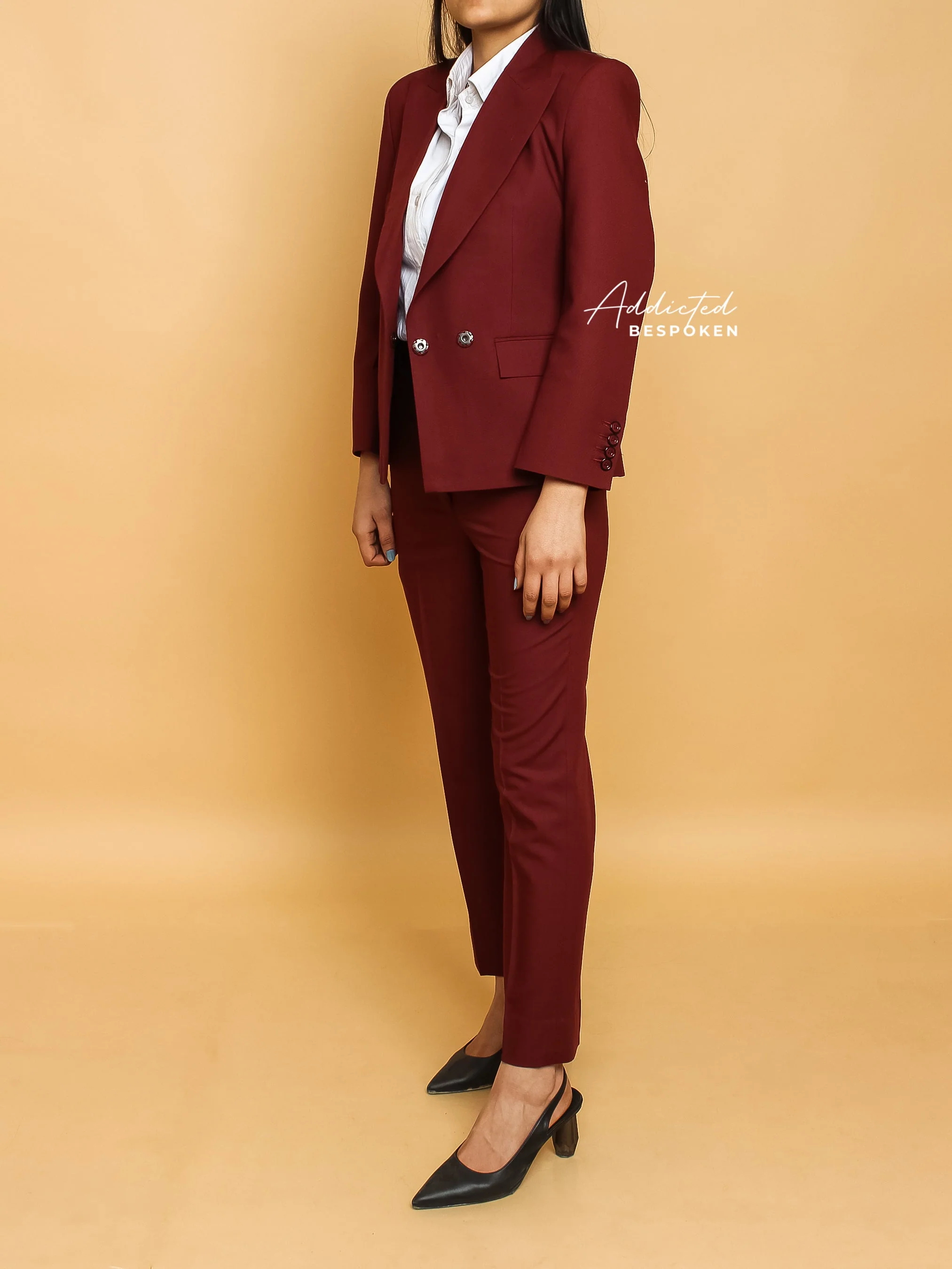 Minimalist Power Attire - Image 4