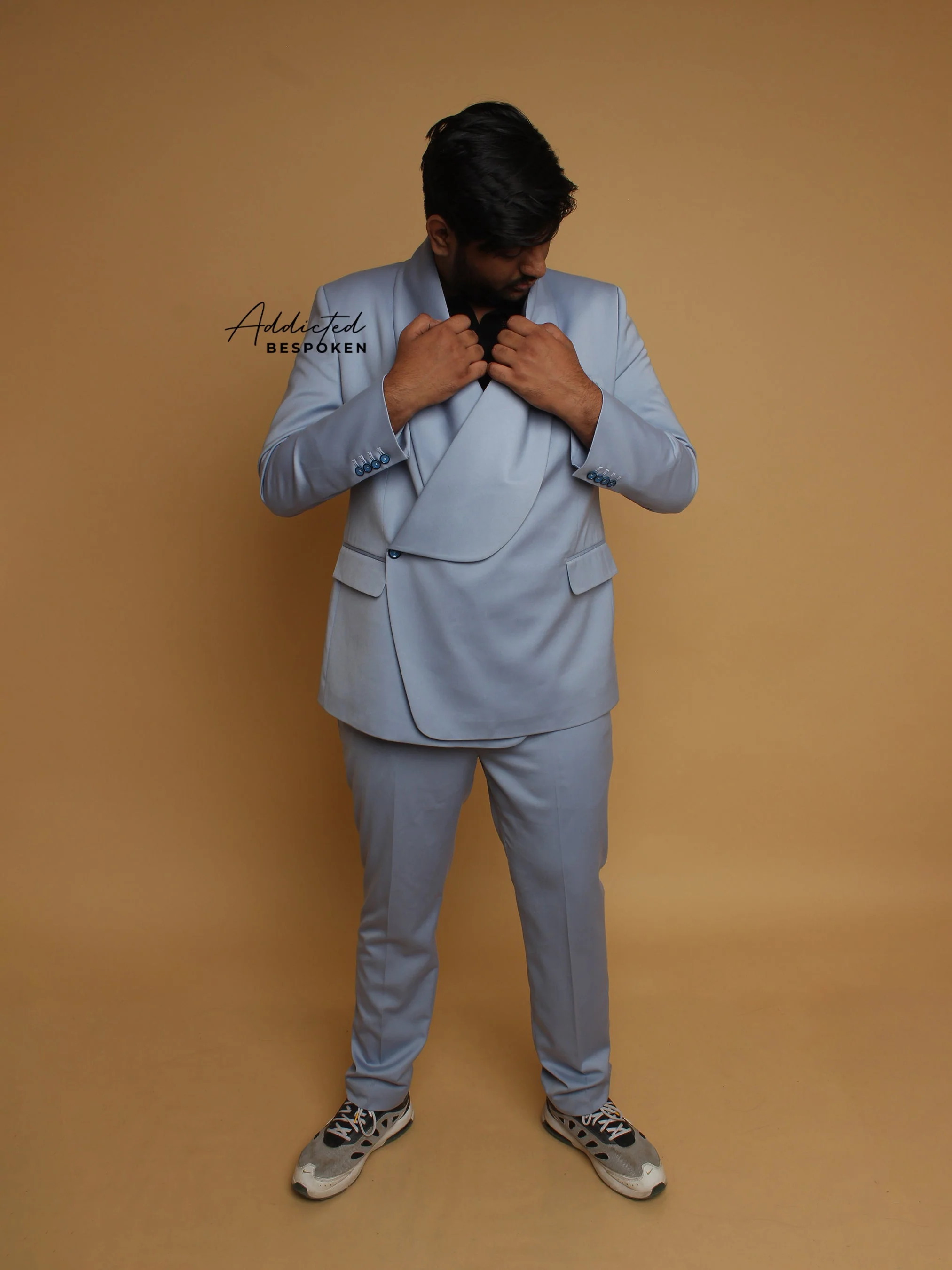 Modern Overlap Blazer Suit - Image 3