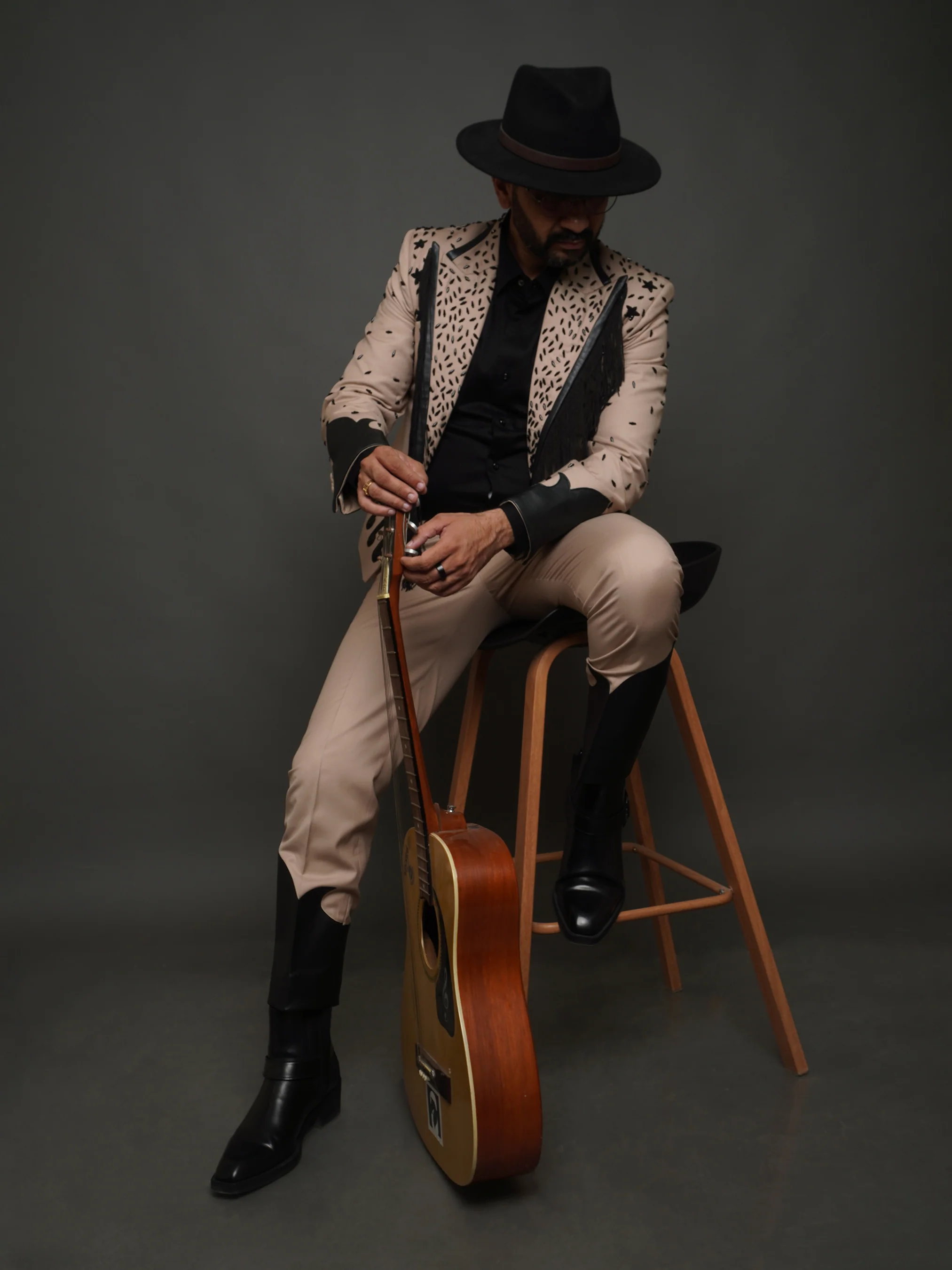 Modern Western Ensemble (CLS)
