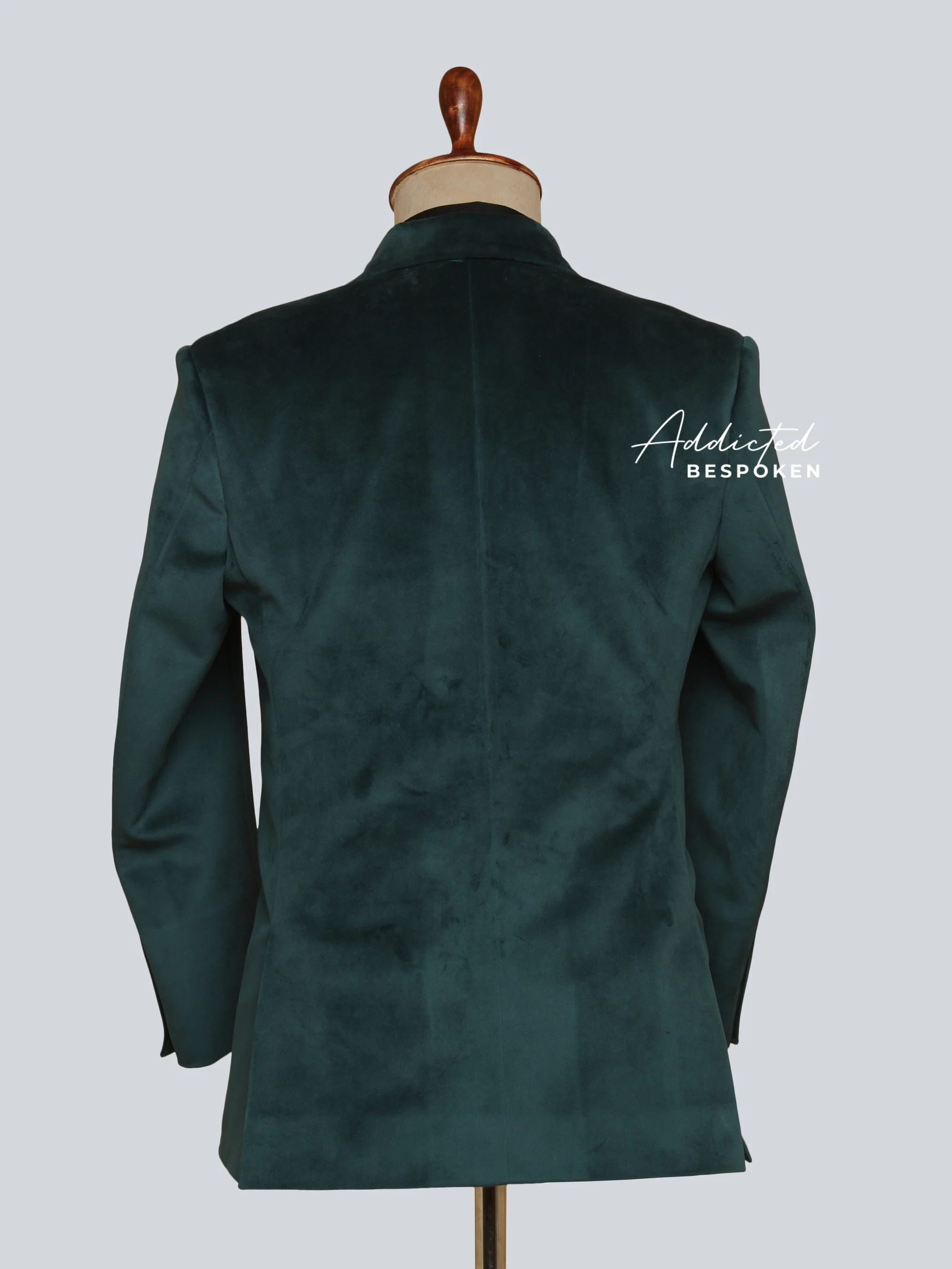 Nature-Adorned Embroidered Suit - Image 8