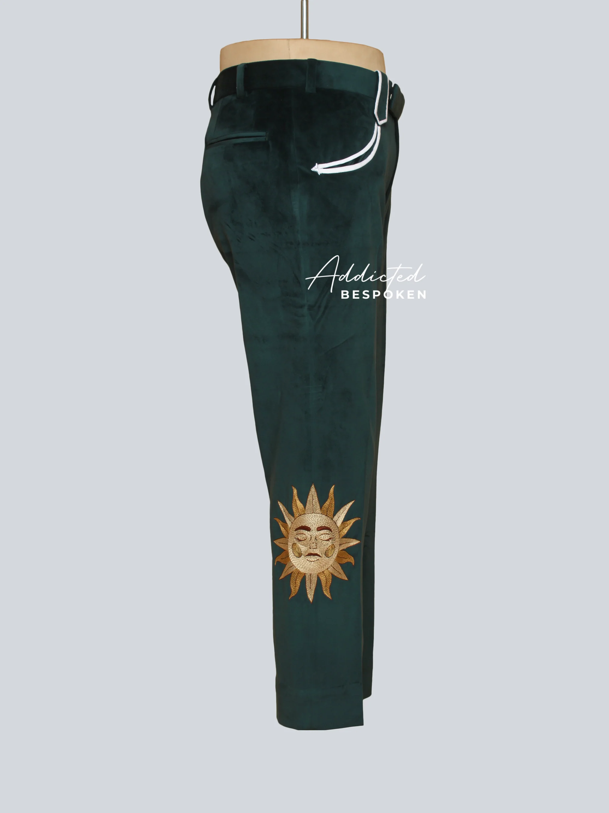 Nature-Adorned Embroidered Suit - Image 9