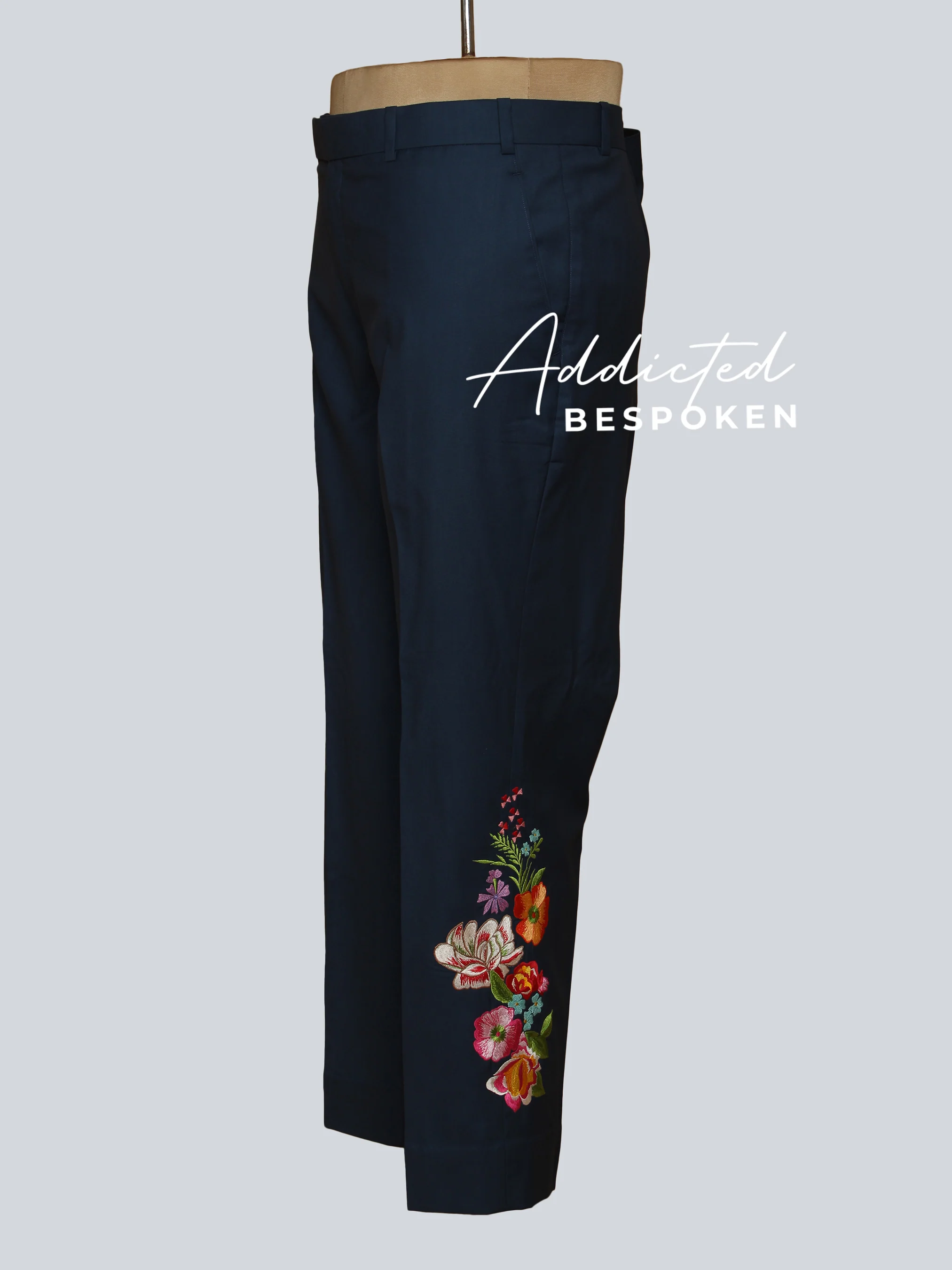 Nature-Inspired Embroidered Suit - Image 10