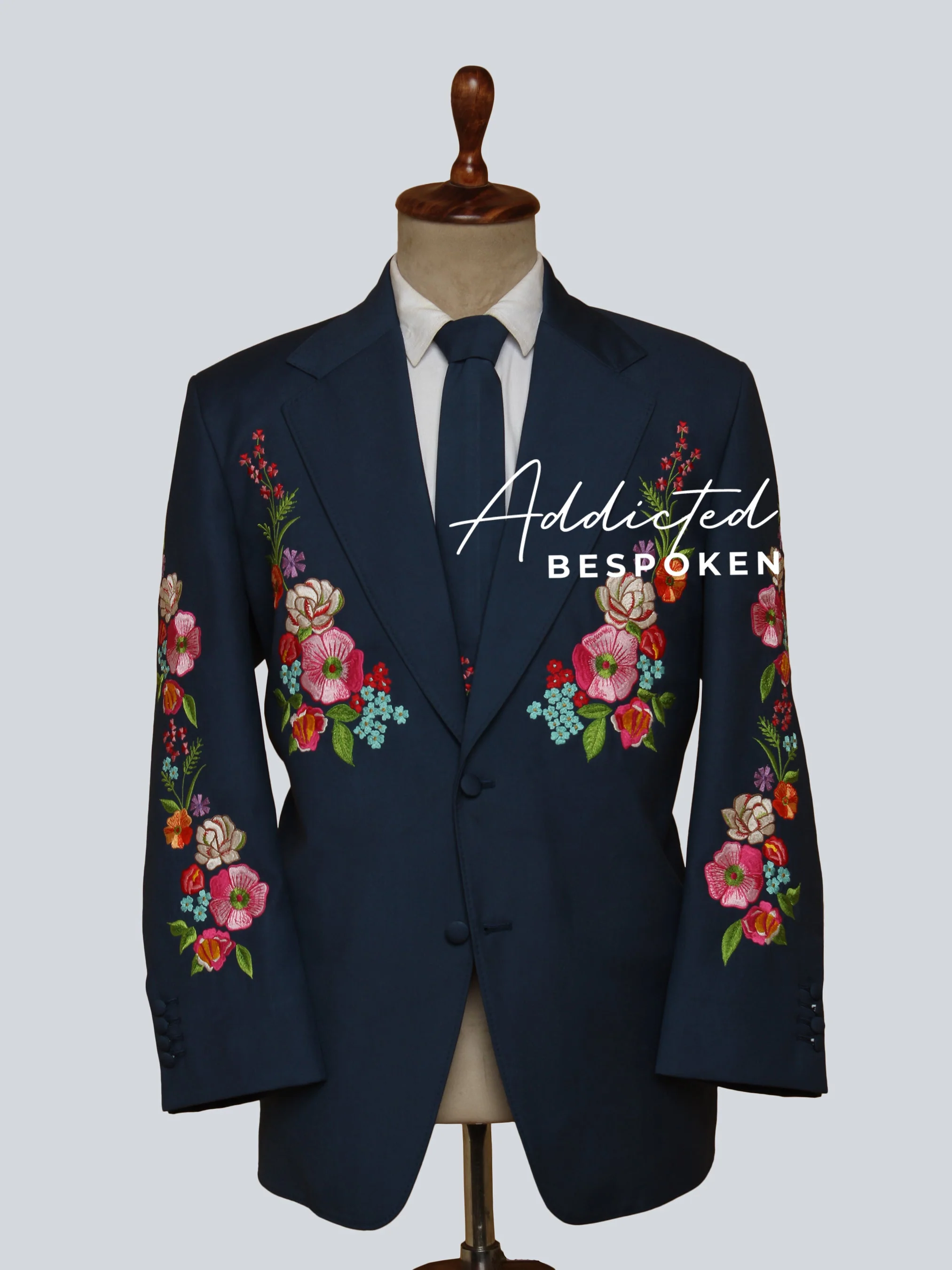 Nature-Inspired Embroidered Suit - Image 3