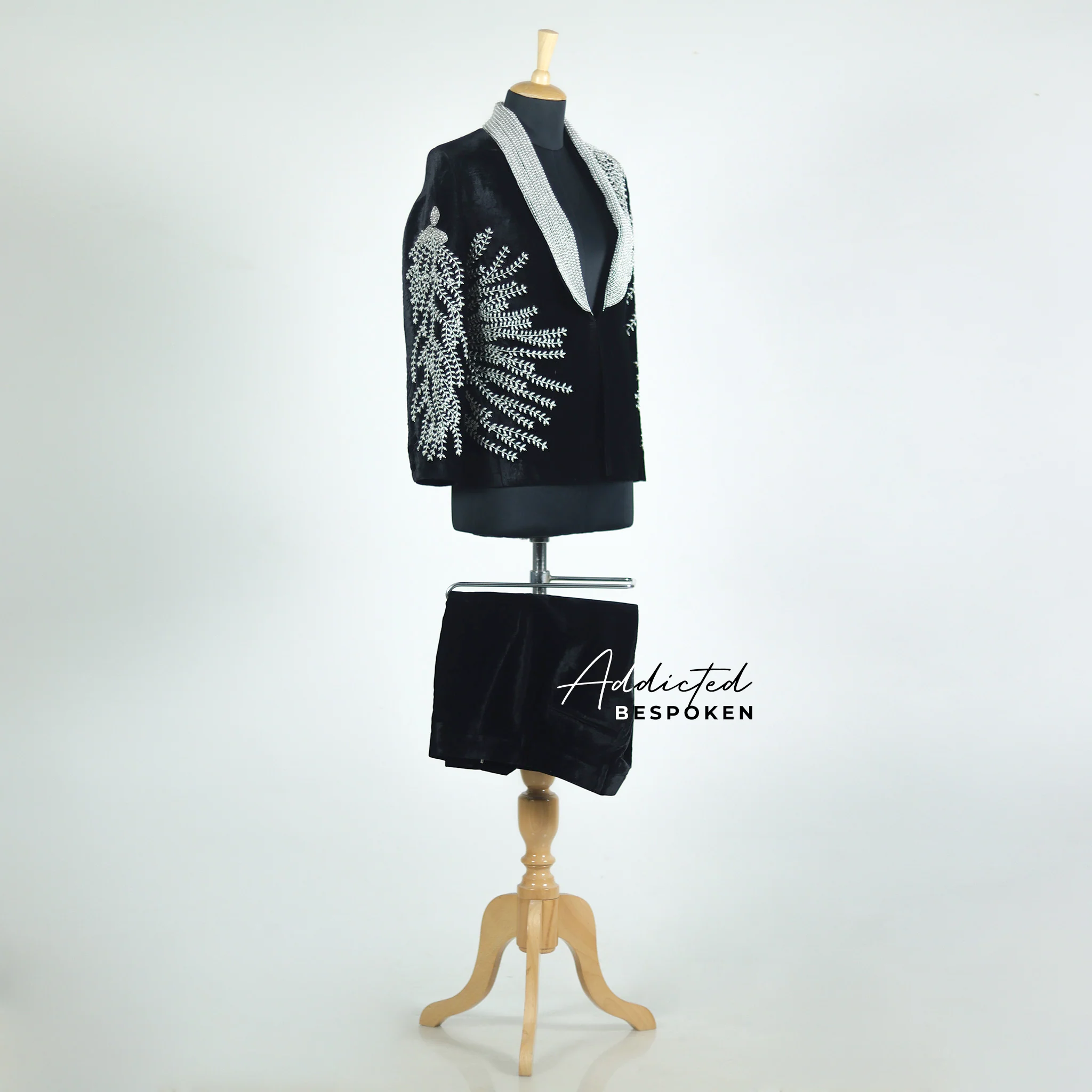 Ornate Prestige Ensemble - Image 3