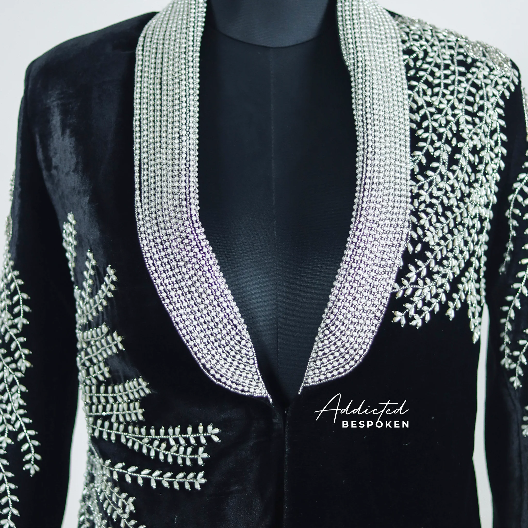 Ornate Prestige Ensemble - Image 5