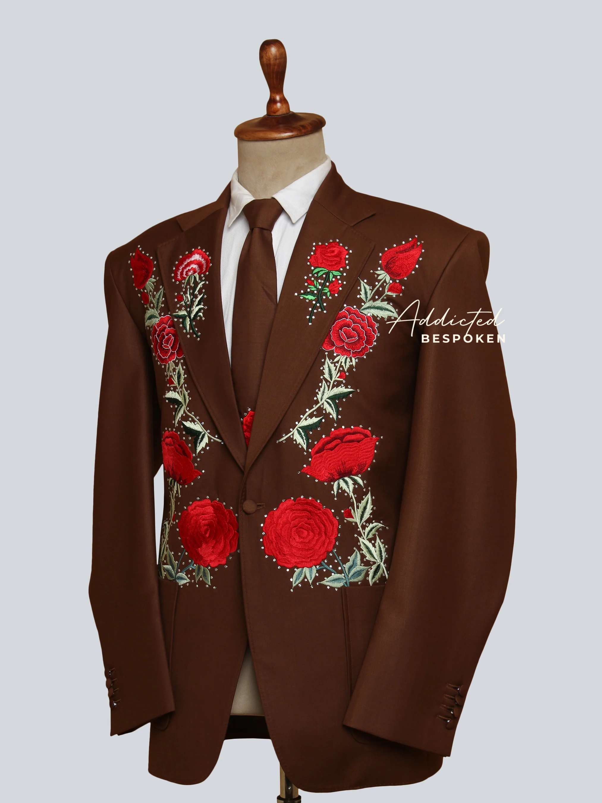 Rose-Embellished Elegance Suit - Image 3