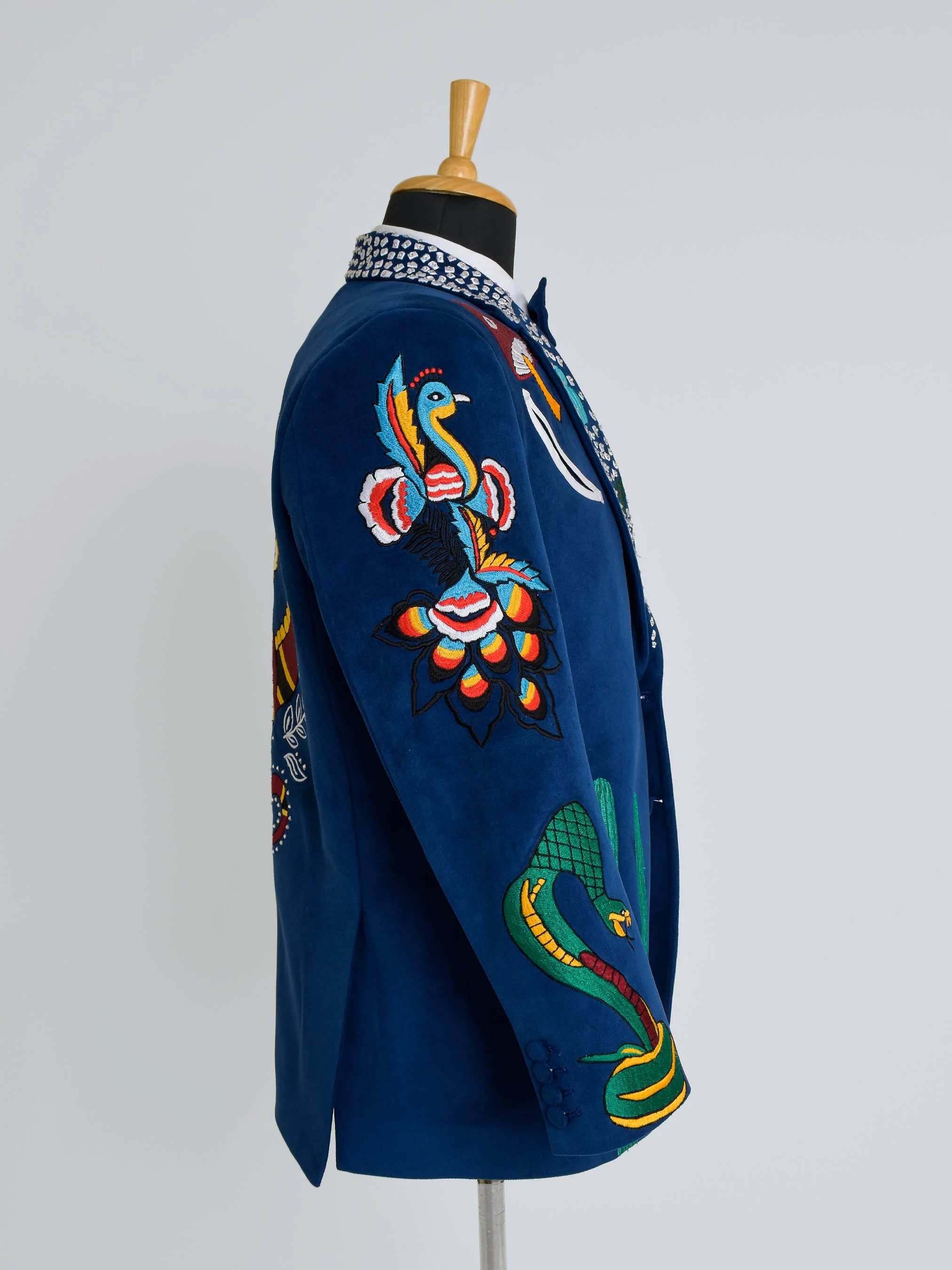 Serpent Western Attire - Image 4