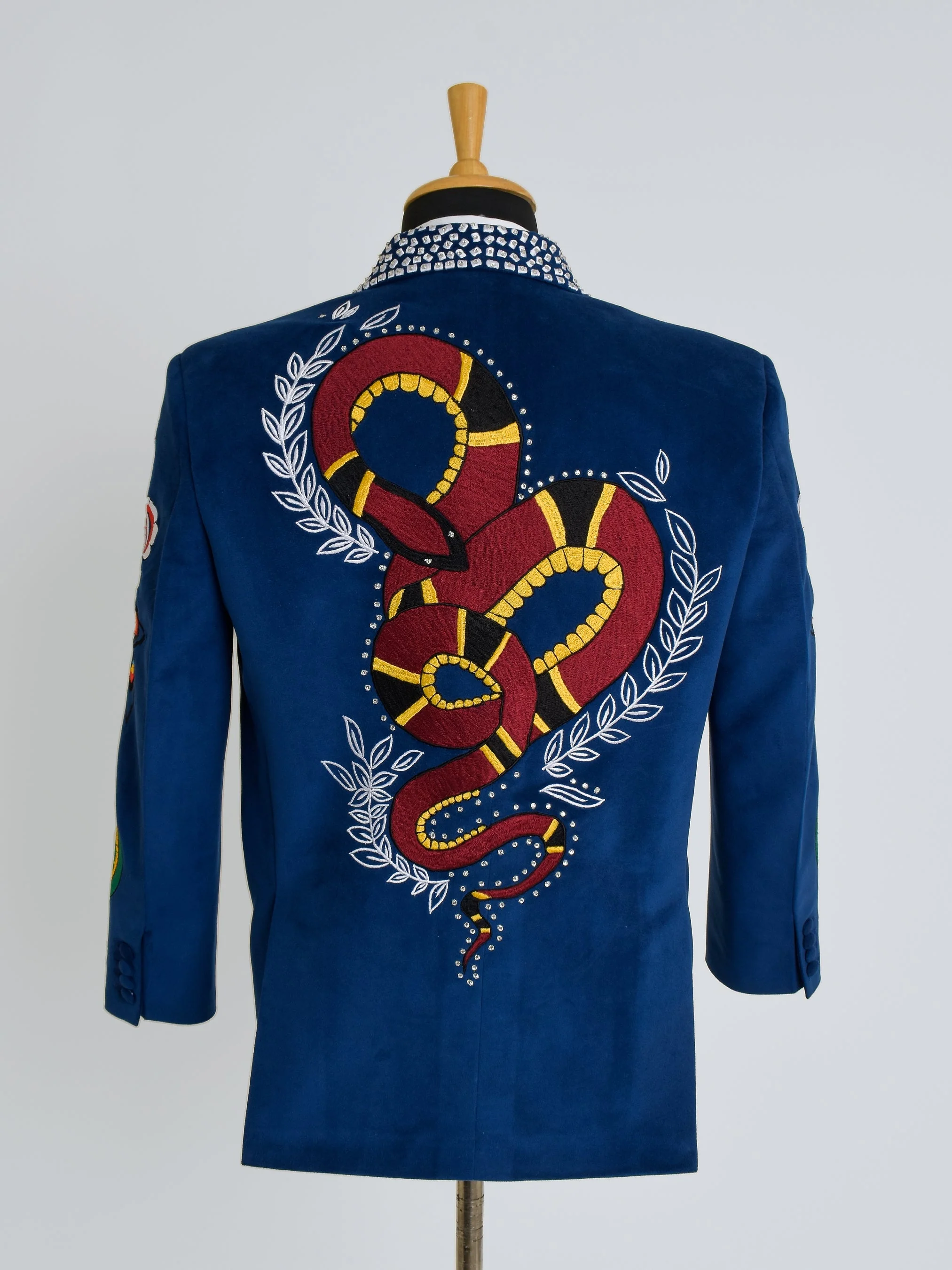 Serpent Western Attire - Image 5