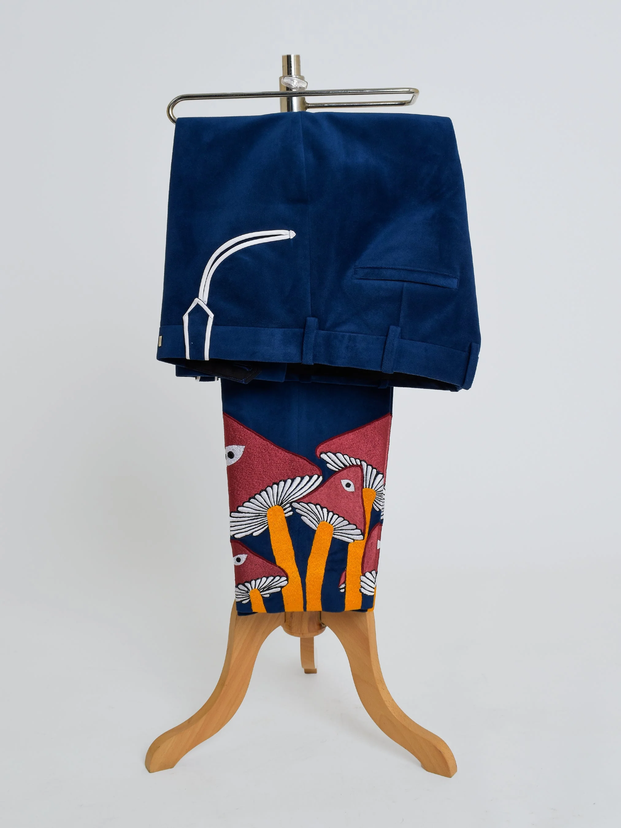 Serpent Western Attire - Image 6